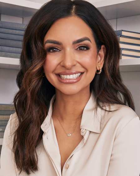 Ashrafa Eye Short Pendant Necklace