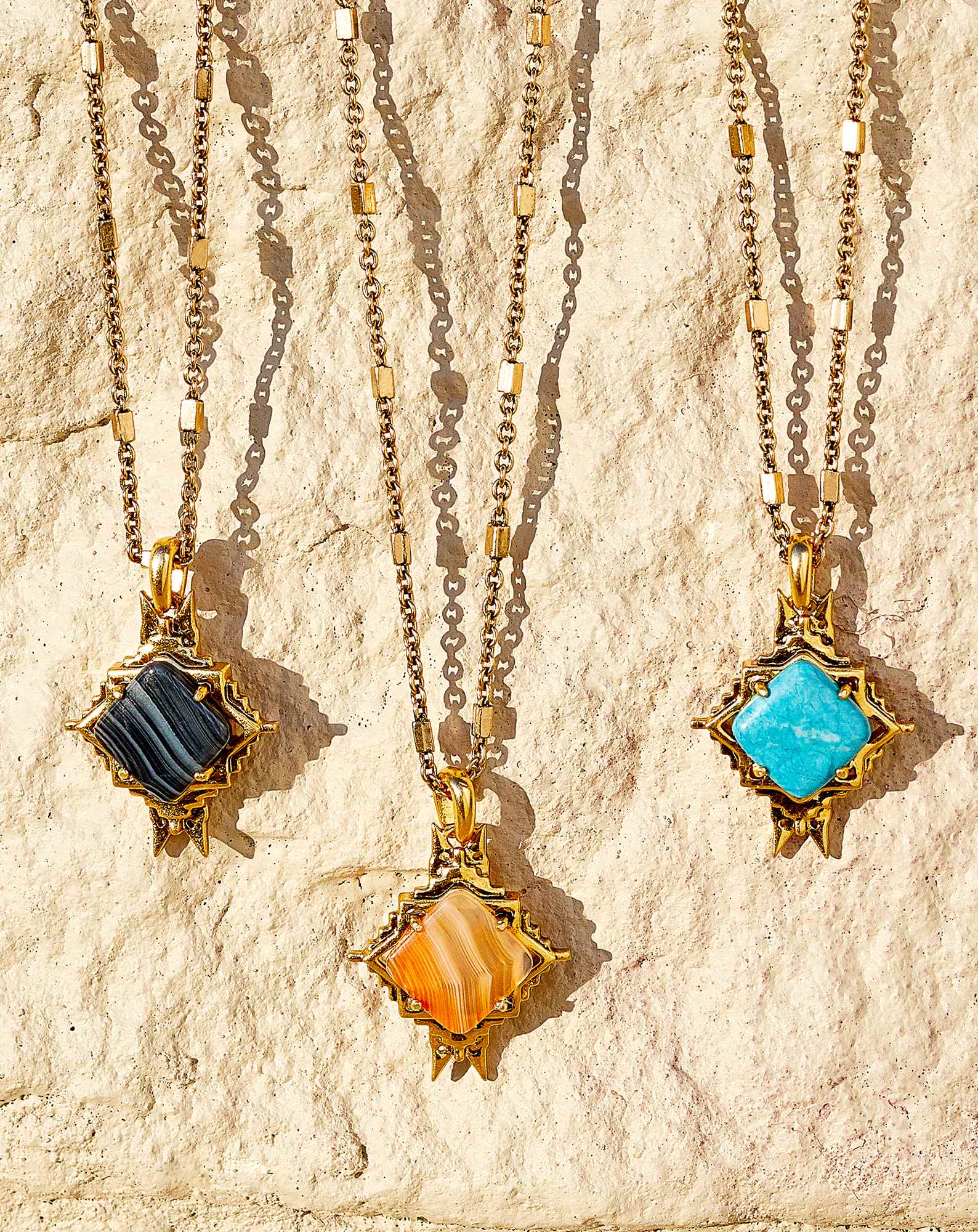 Cass Vintage Gold Long Pendant Necklace in Black Banded Agate