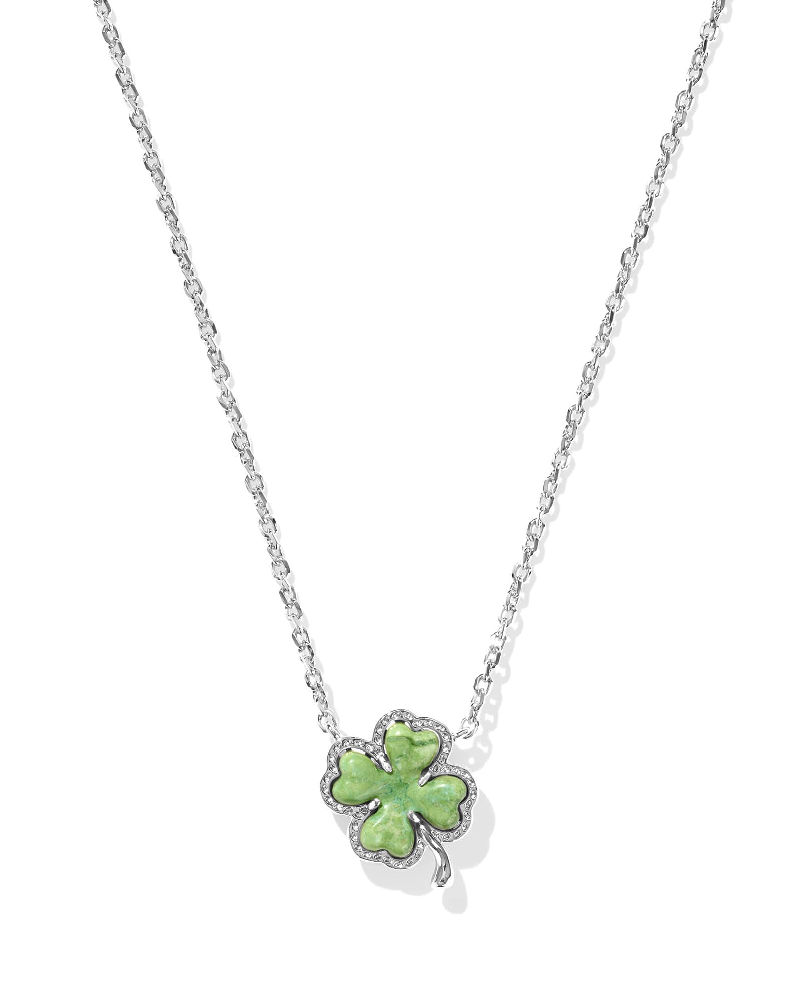 Clover Silver Short Pendant Necklace