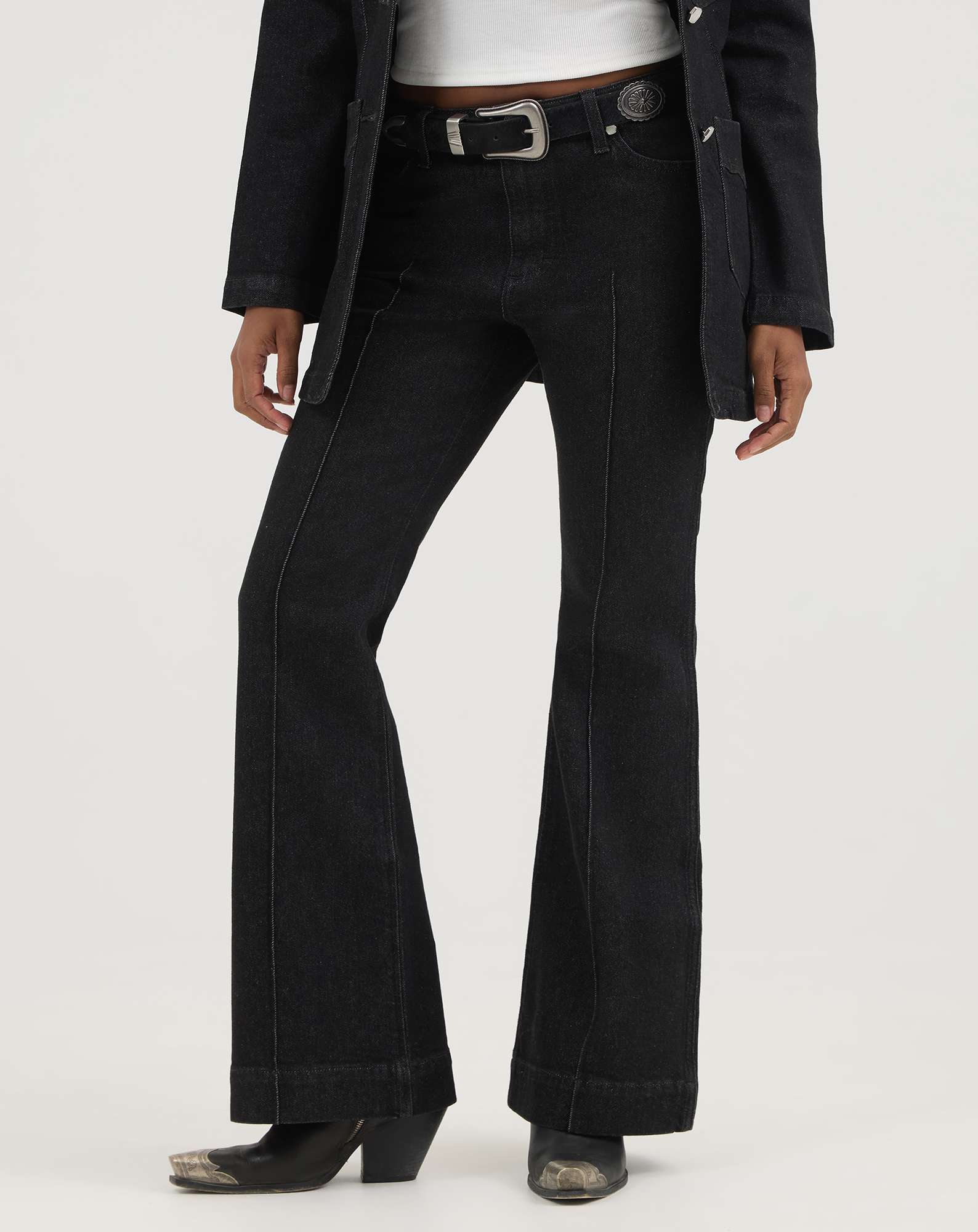 Wrangler® x Yellow Rose by Kendra Scott High Rise Trouser