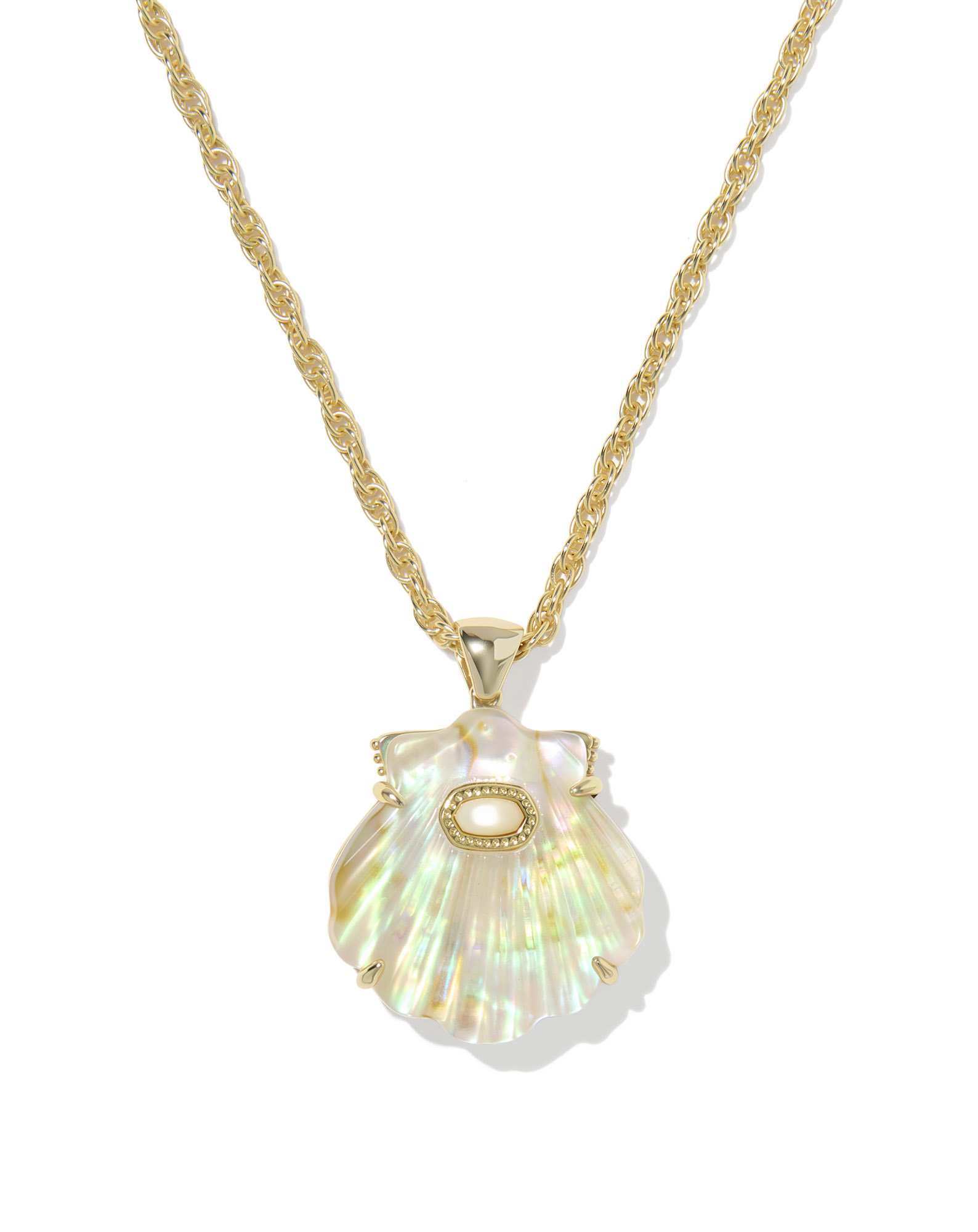 Lucia Shell Gold Short Pendant Necklace