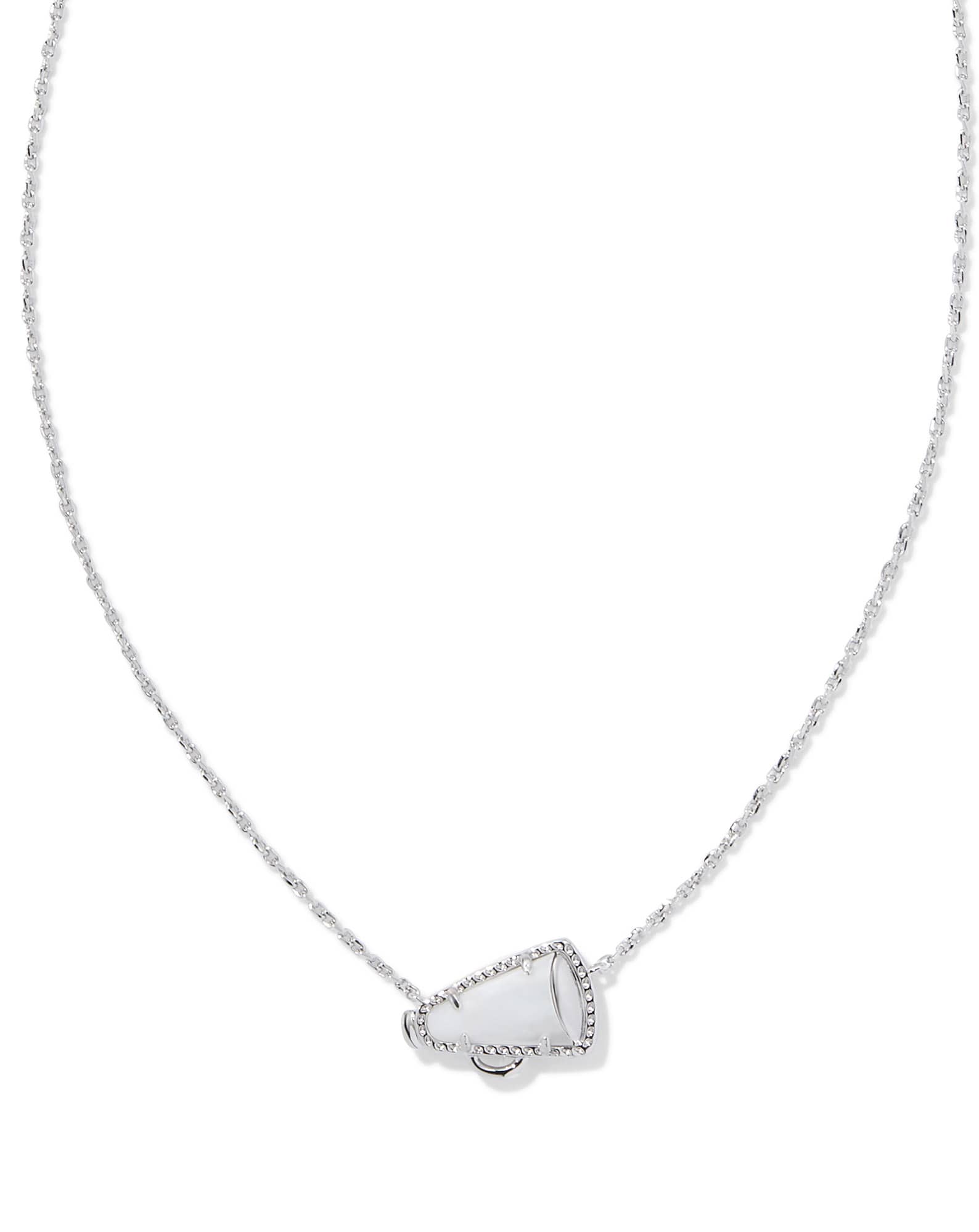 Cheer Silver Short Pendant Necklace in White Mother-of-Pearl