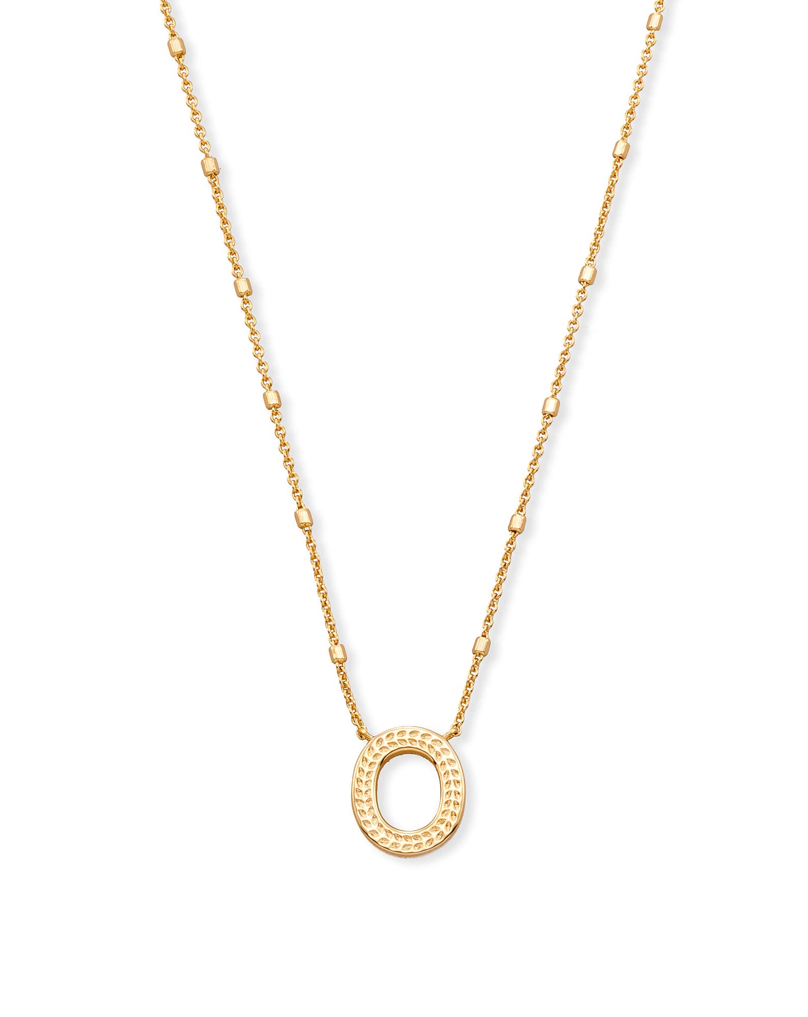 Letter O Pendant Necklace in Gold
