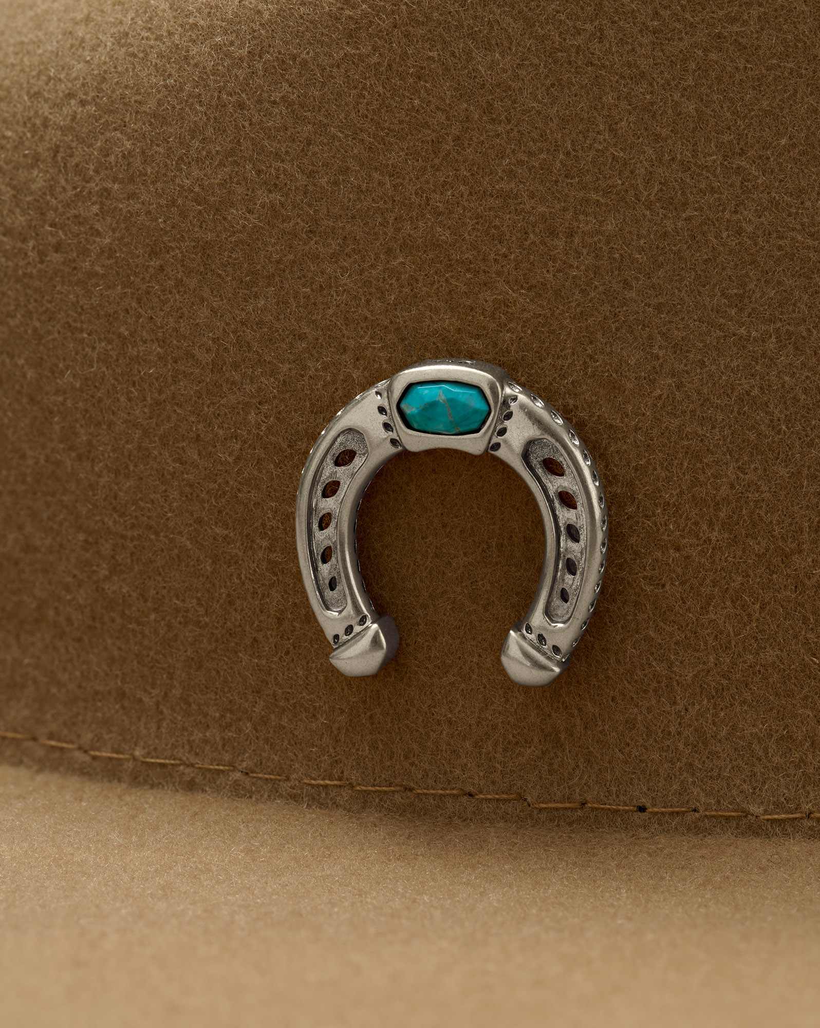 Noble Horseshoe Hat Pin