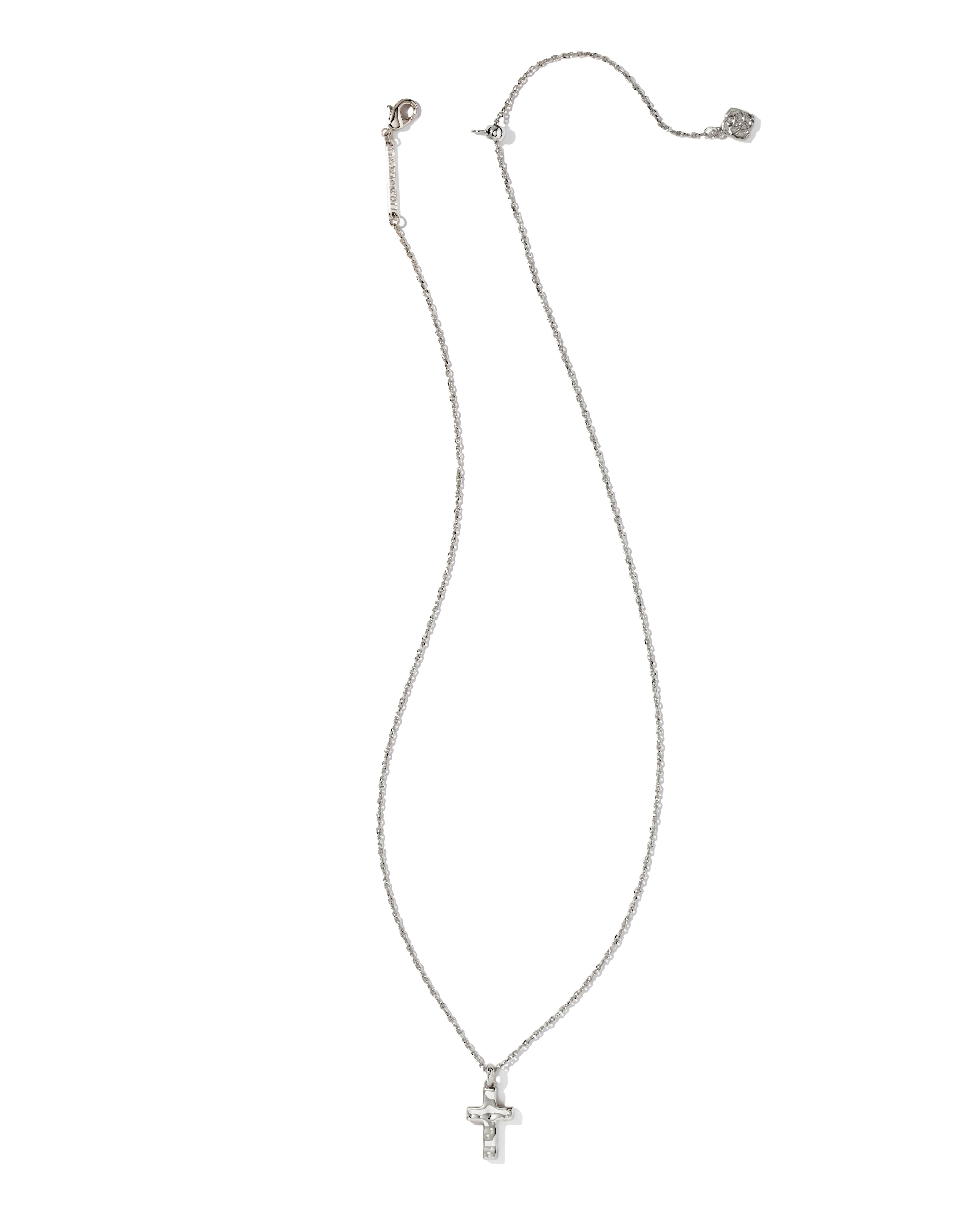Cross Pendant Necklace in Silver