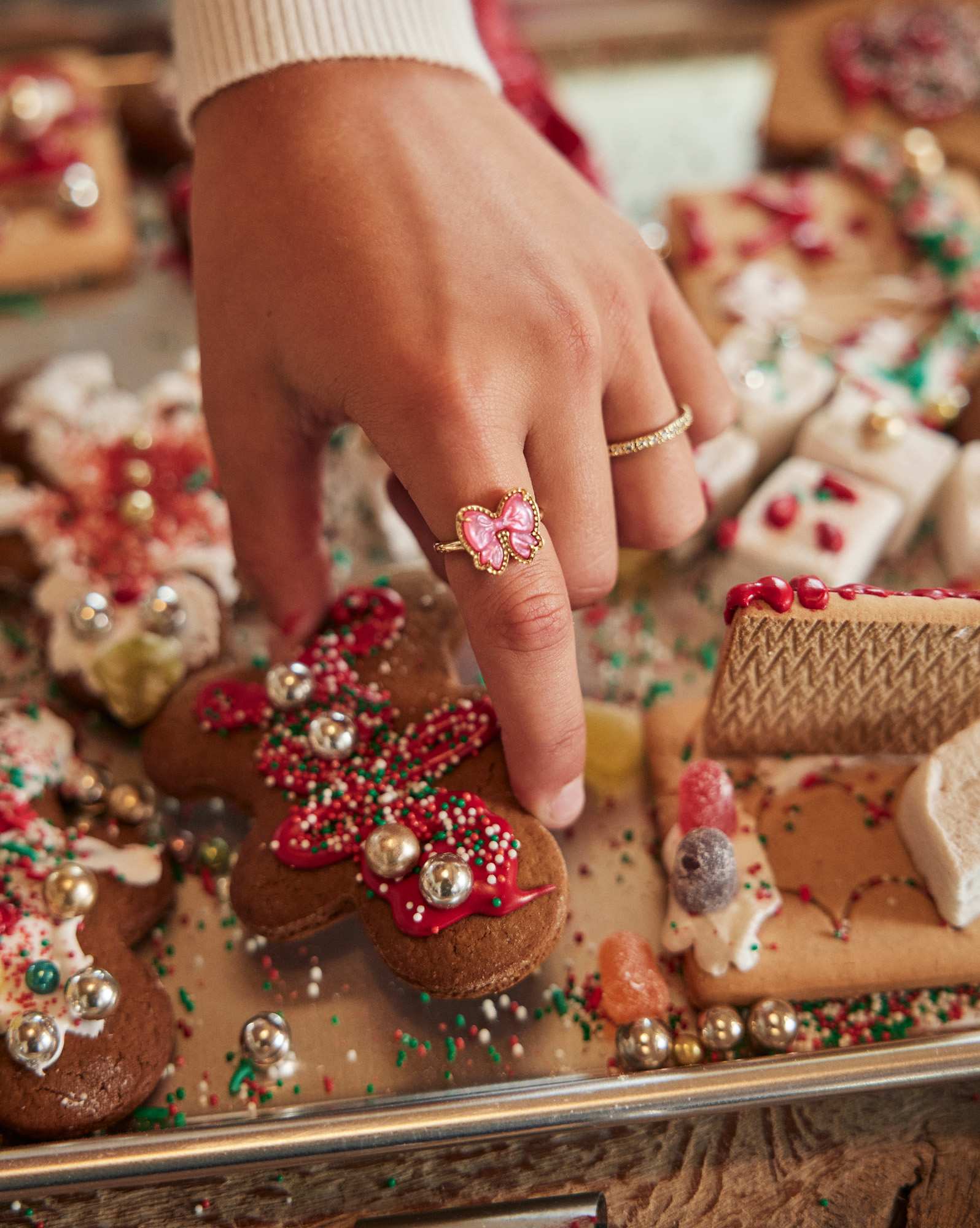 Haley Bow Gold Band Ring