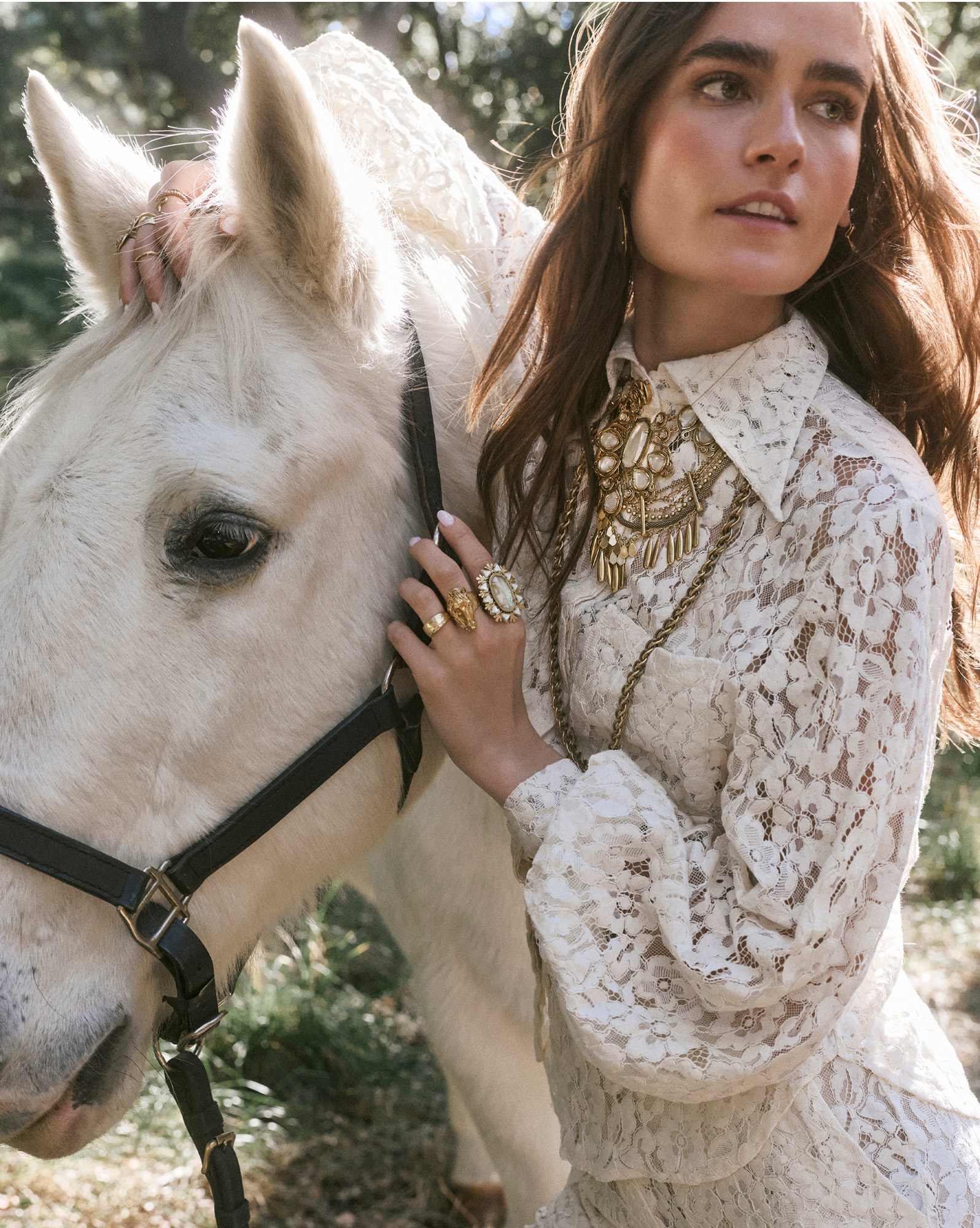 Beau Cocktail Ring in Vintage Gold