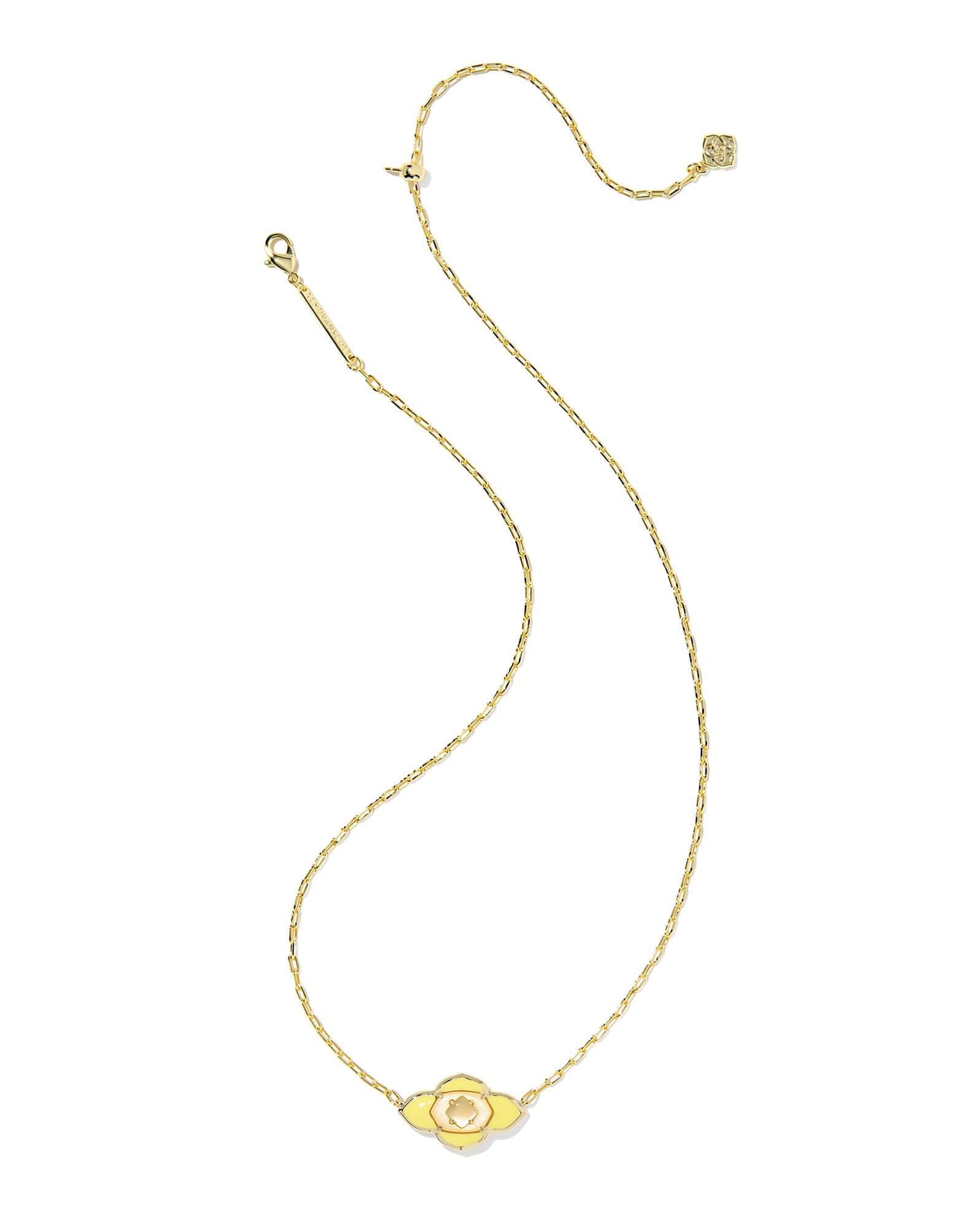 Abbie Medallion Gold Short Pendant Necklace
