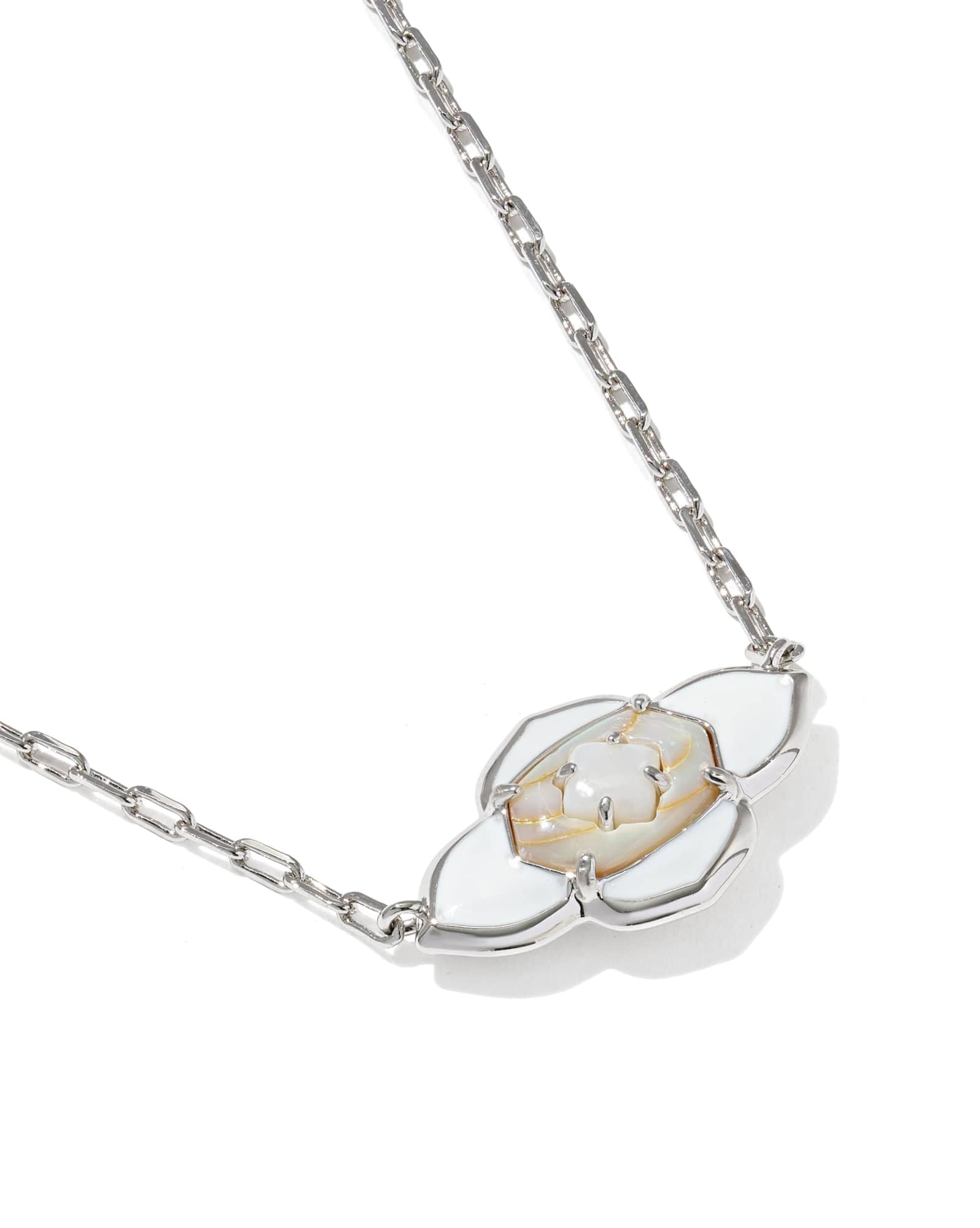 Abbie Medallion Silver Short Pendant Necklace