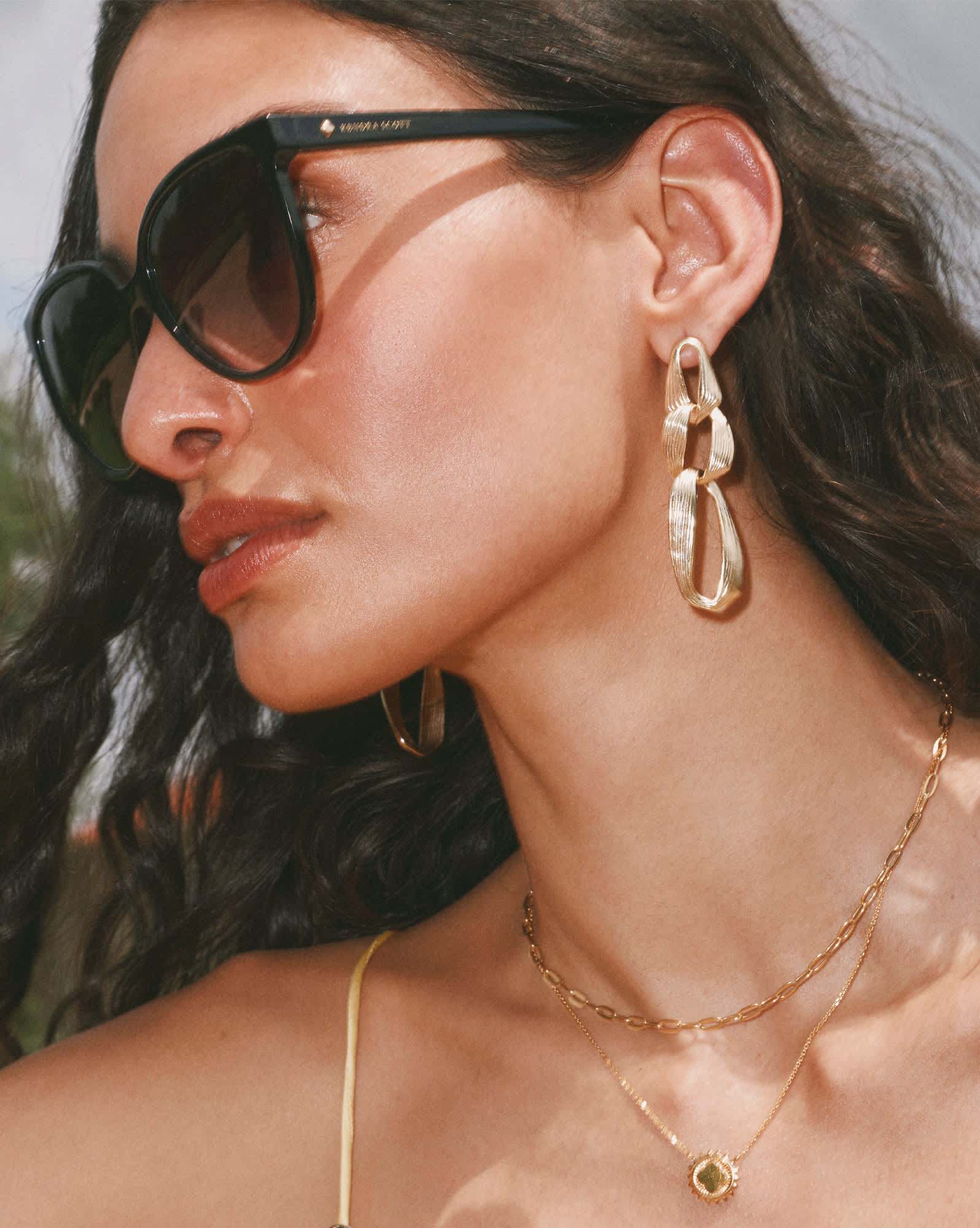 Dira Sun 18k Gold Vermeil Metal Short Pendant Necklace