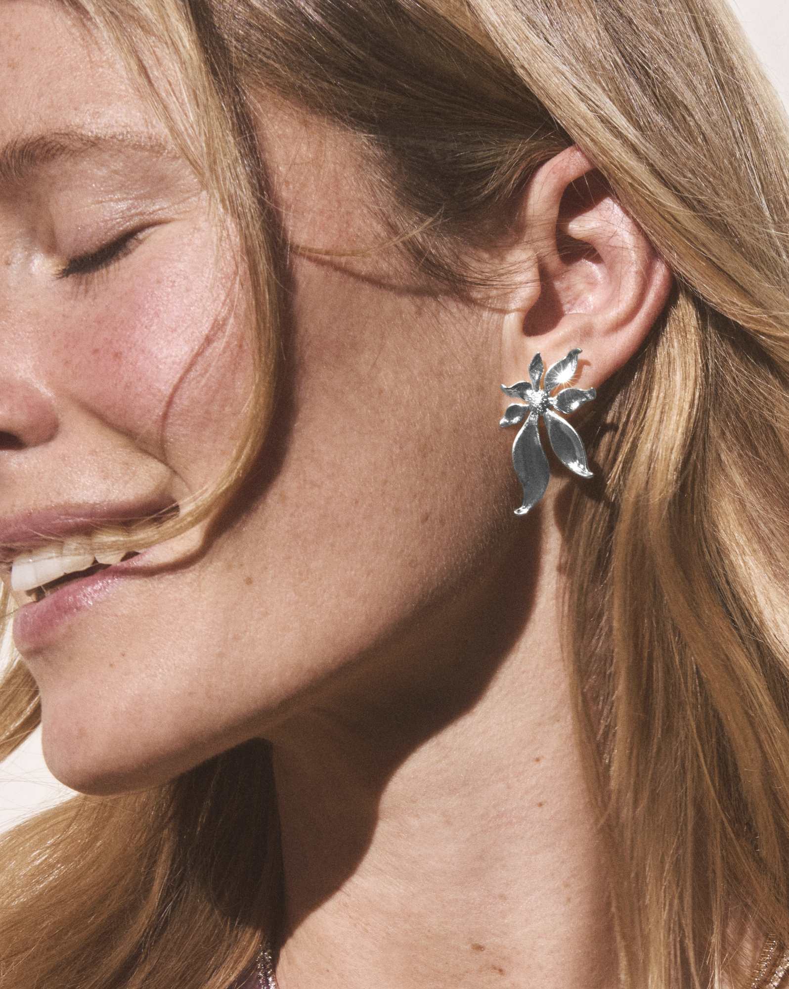 Anya Flower Vintage Silver Stud Earrings