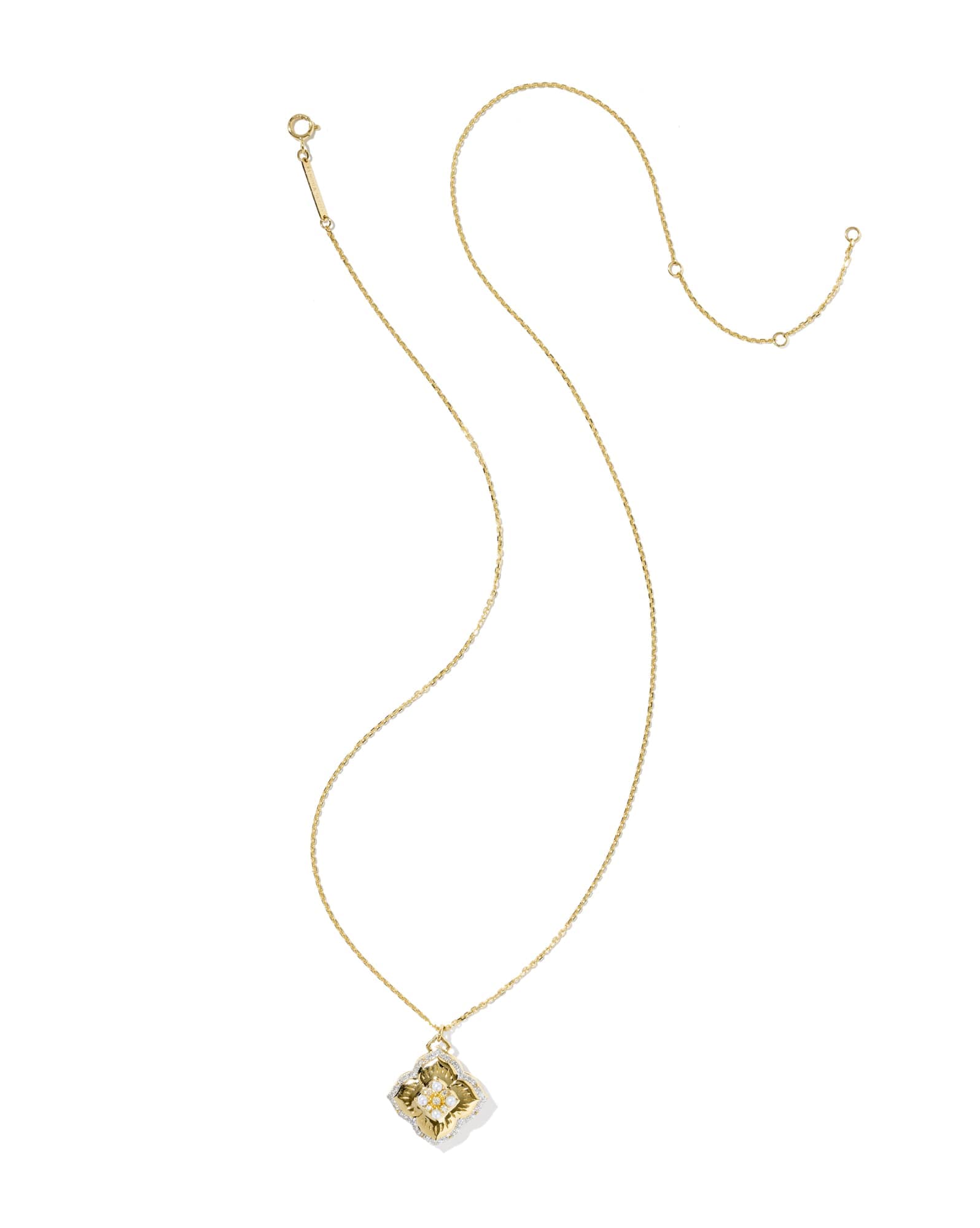 0.17 ct Heirloom Dira 14k Yellow Gold Locket Short Pendant Necklace
