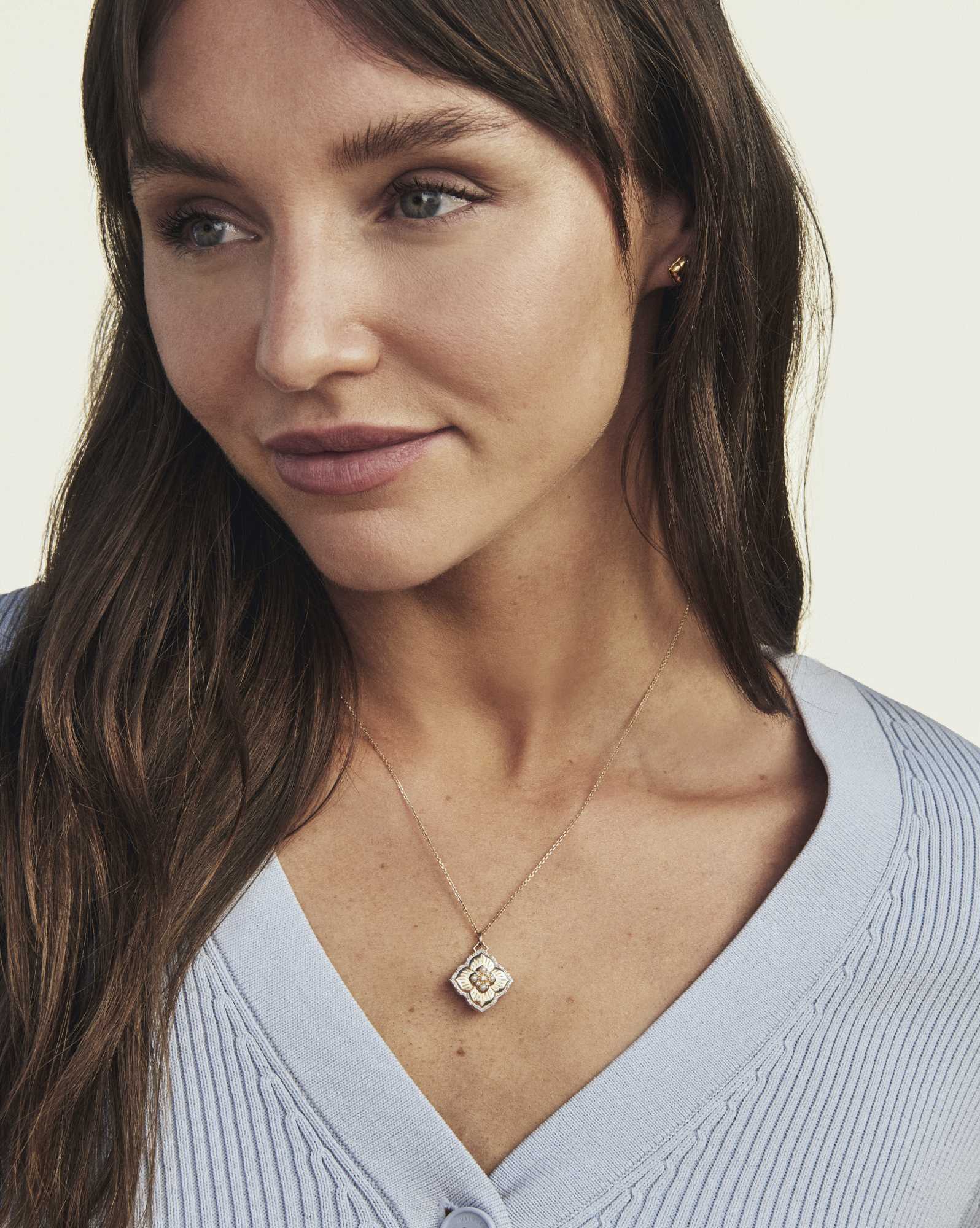 0.17 ct Heirloom Dira 14k Yellow Gold Locket Short Pendant Necklace