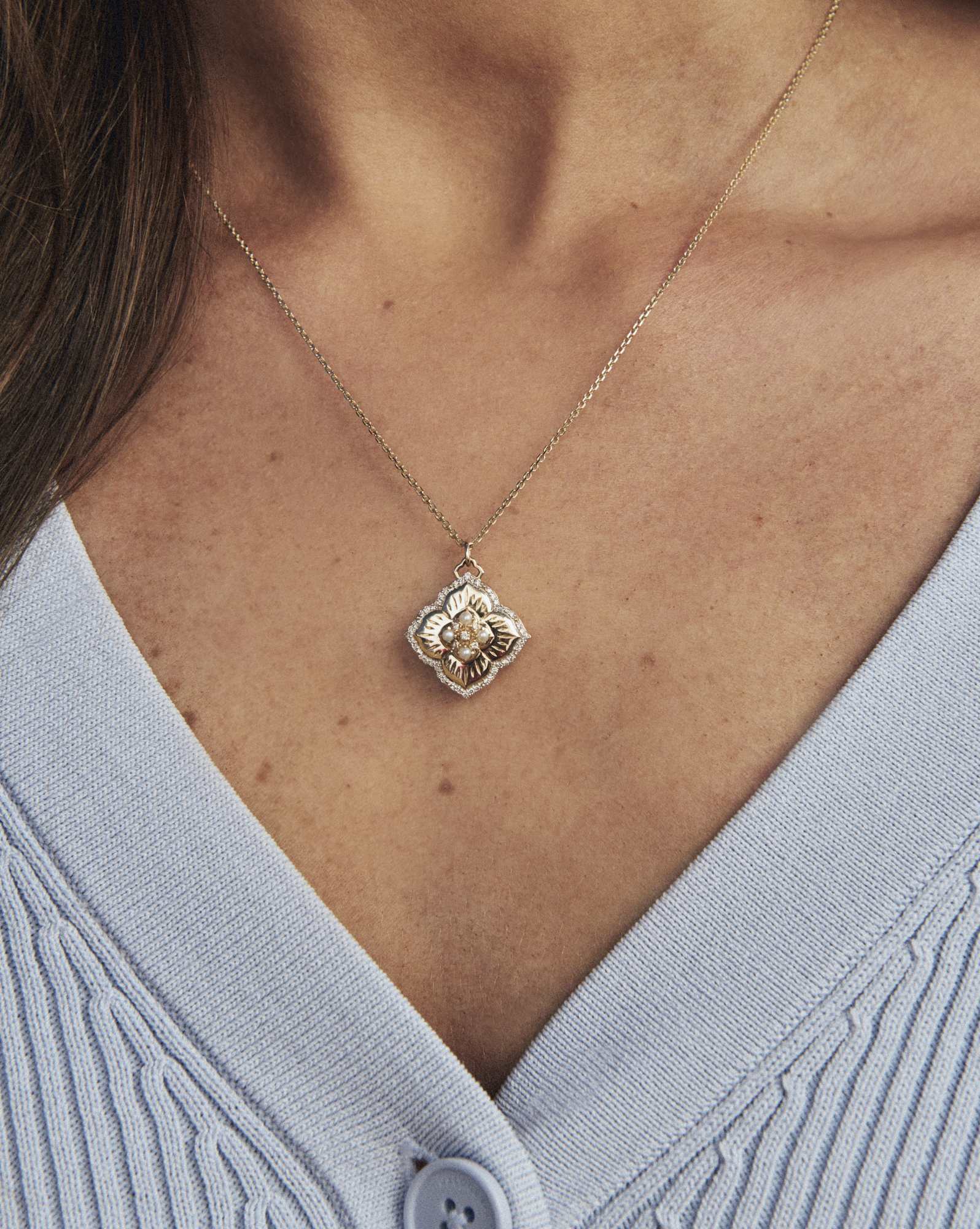 0.17 ct Heirloom Dira 14k Yellow Gold Locket Short Pendant Necklace