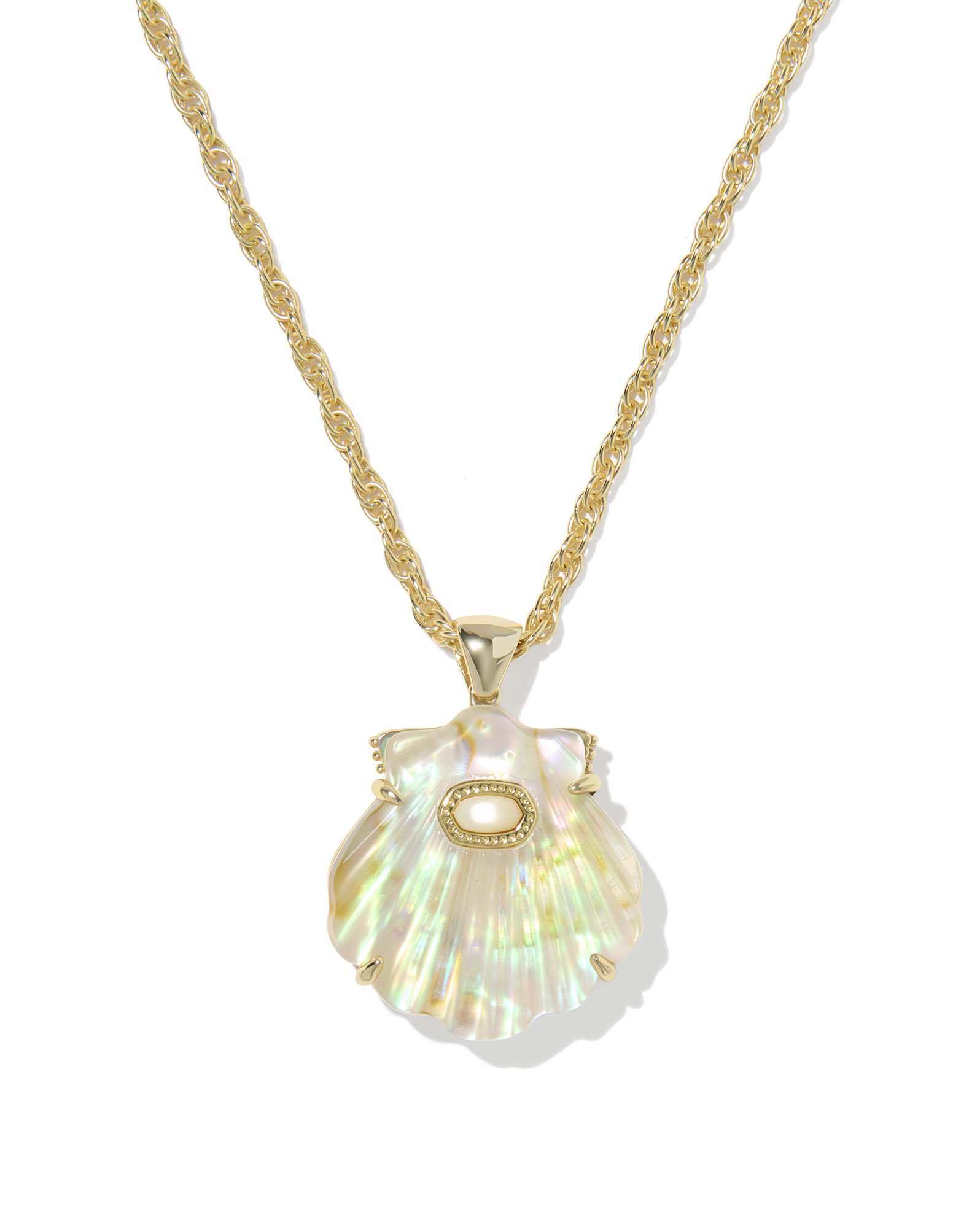Lucia Shell Gold Short Pendant Necklace