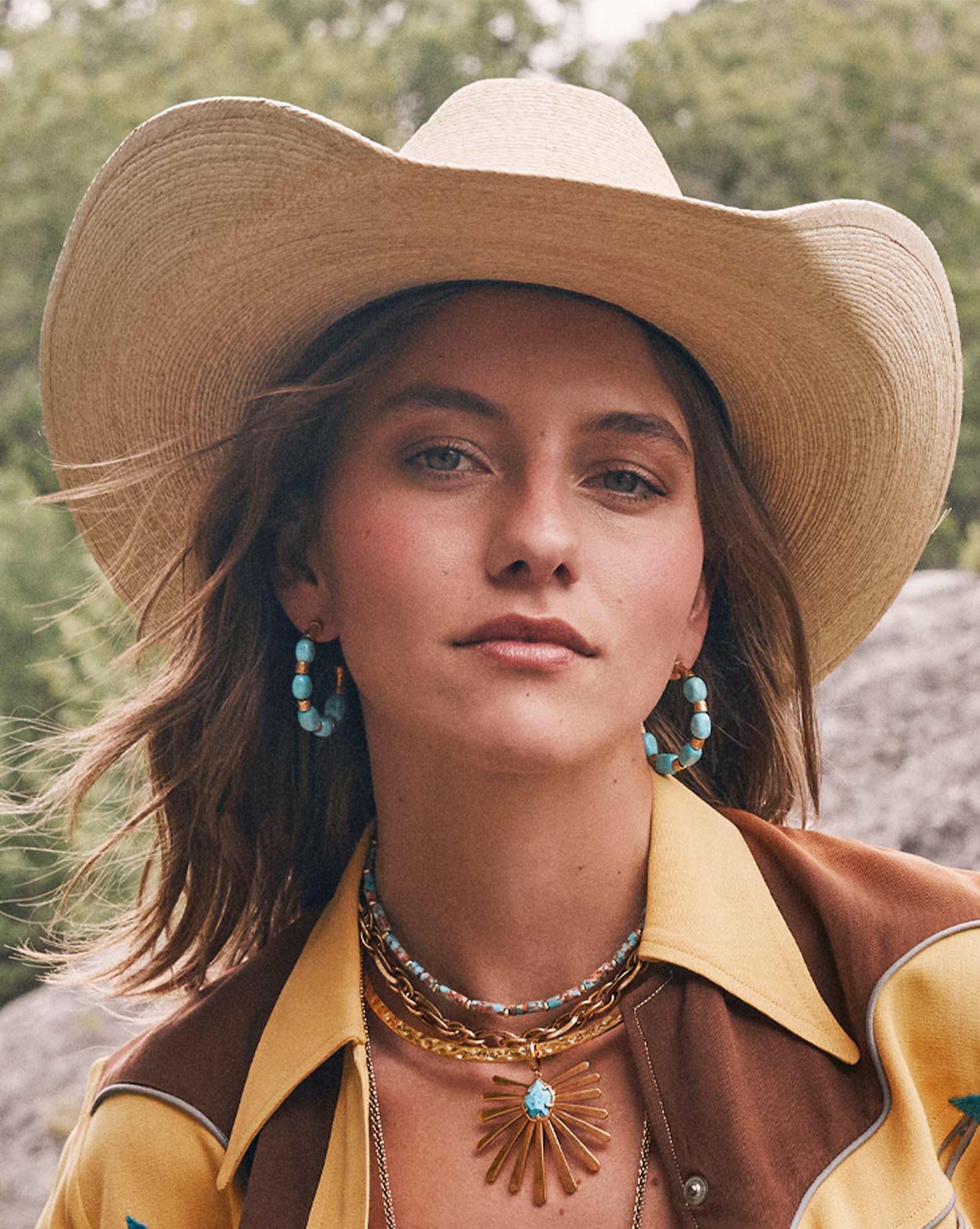 Starla Vintage Gold Collar Necklace