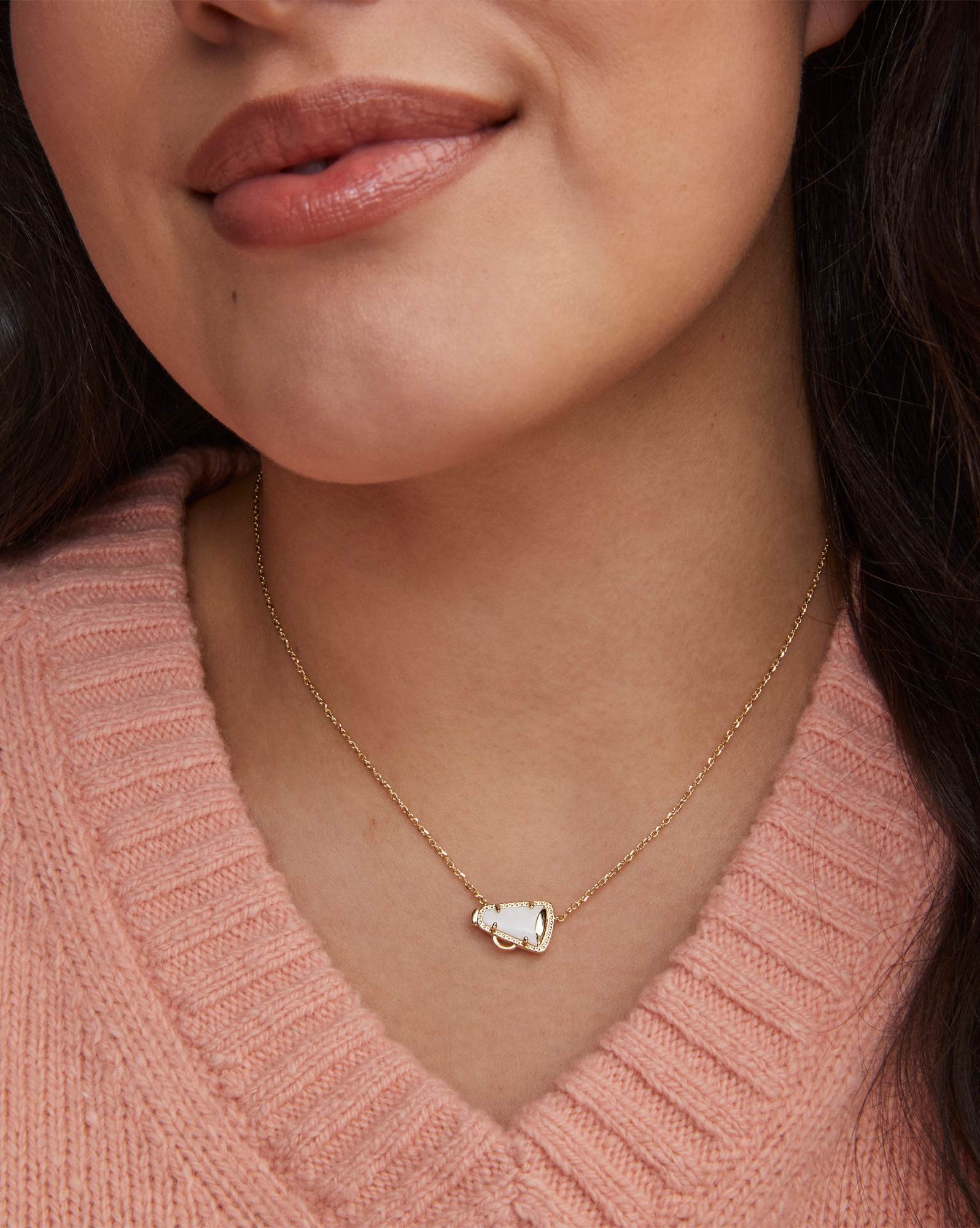 Cheer Gold Short Pendant Necklace in White Mother-of-Pearl