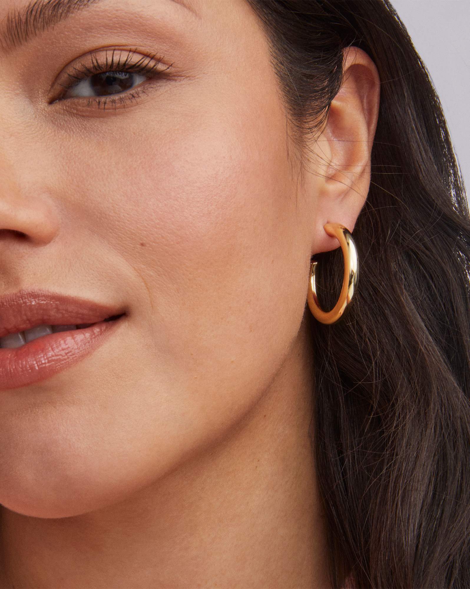 Colette Hoop Earrings in Gold