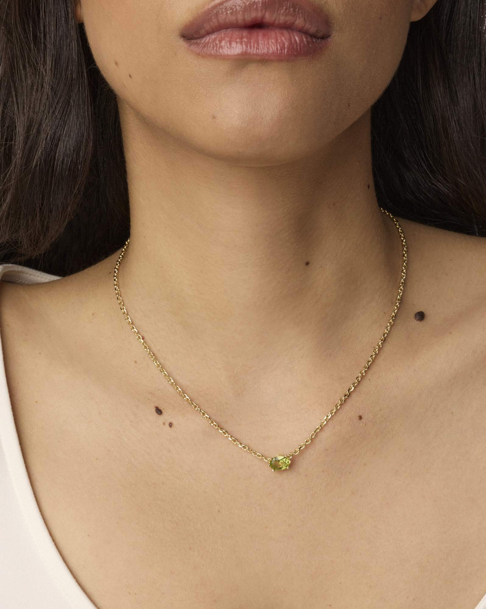 Cailin Gold Pendant Necklace in Light Green Crystal
