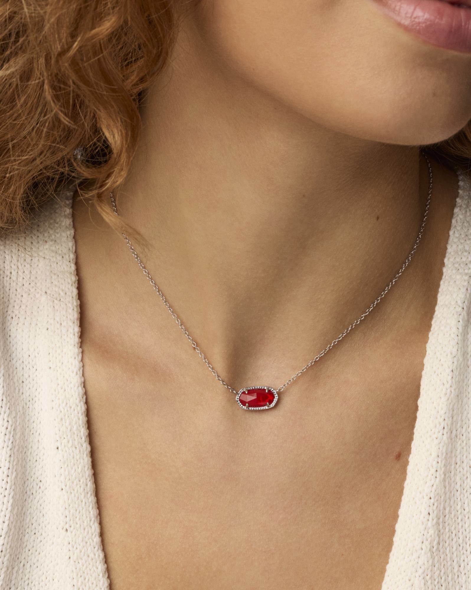 Elisa Pendant Necklace in Silver