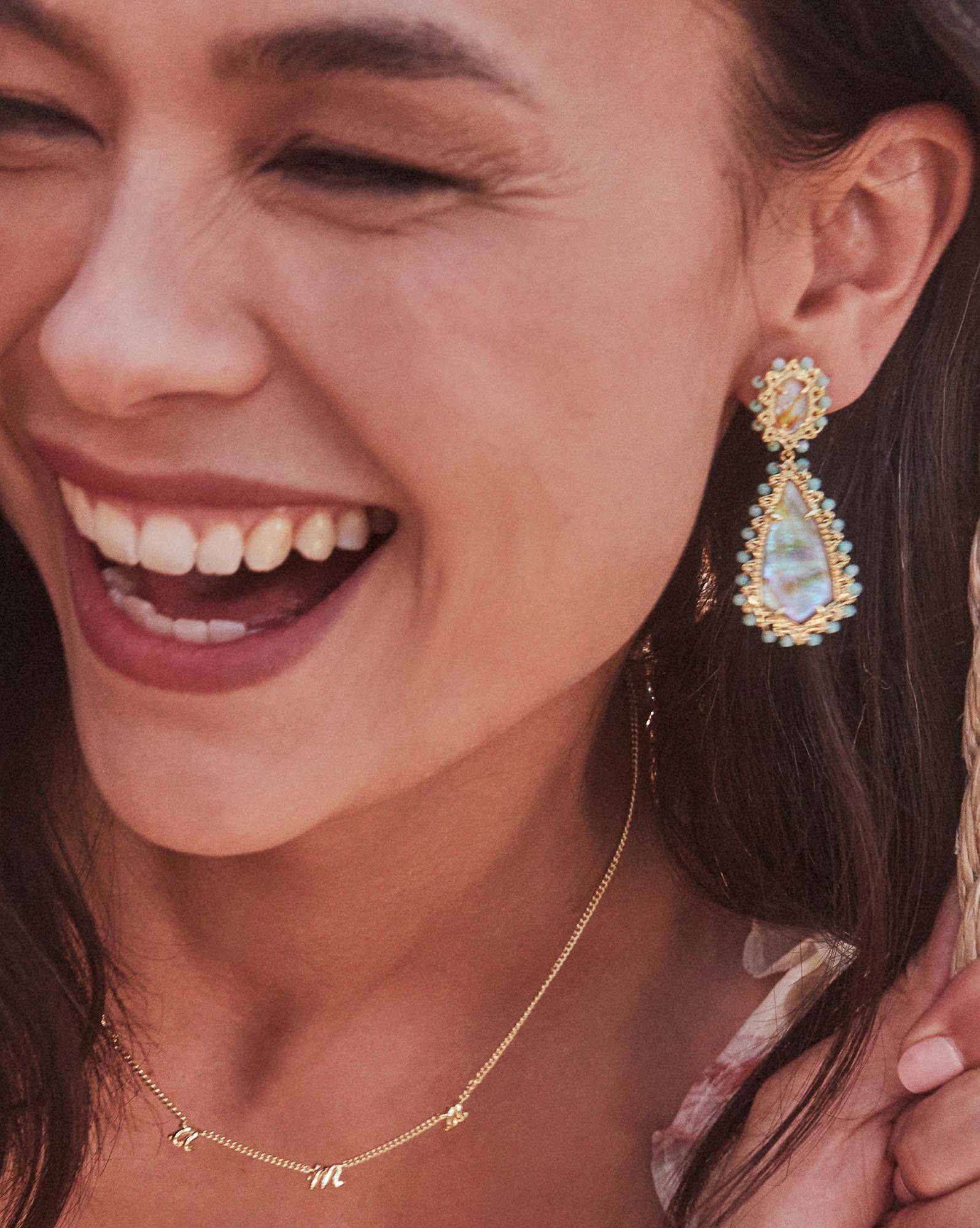 Mama Script Strand Necklace in Gold