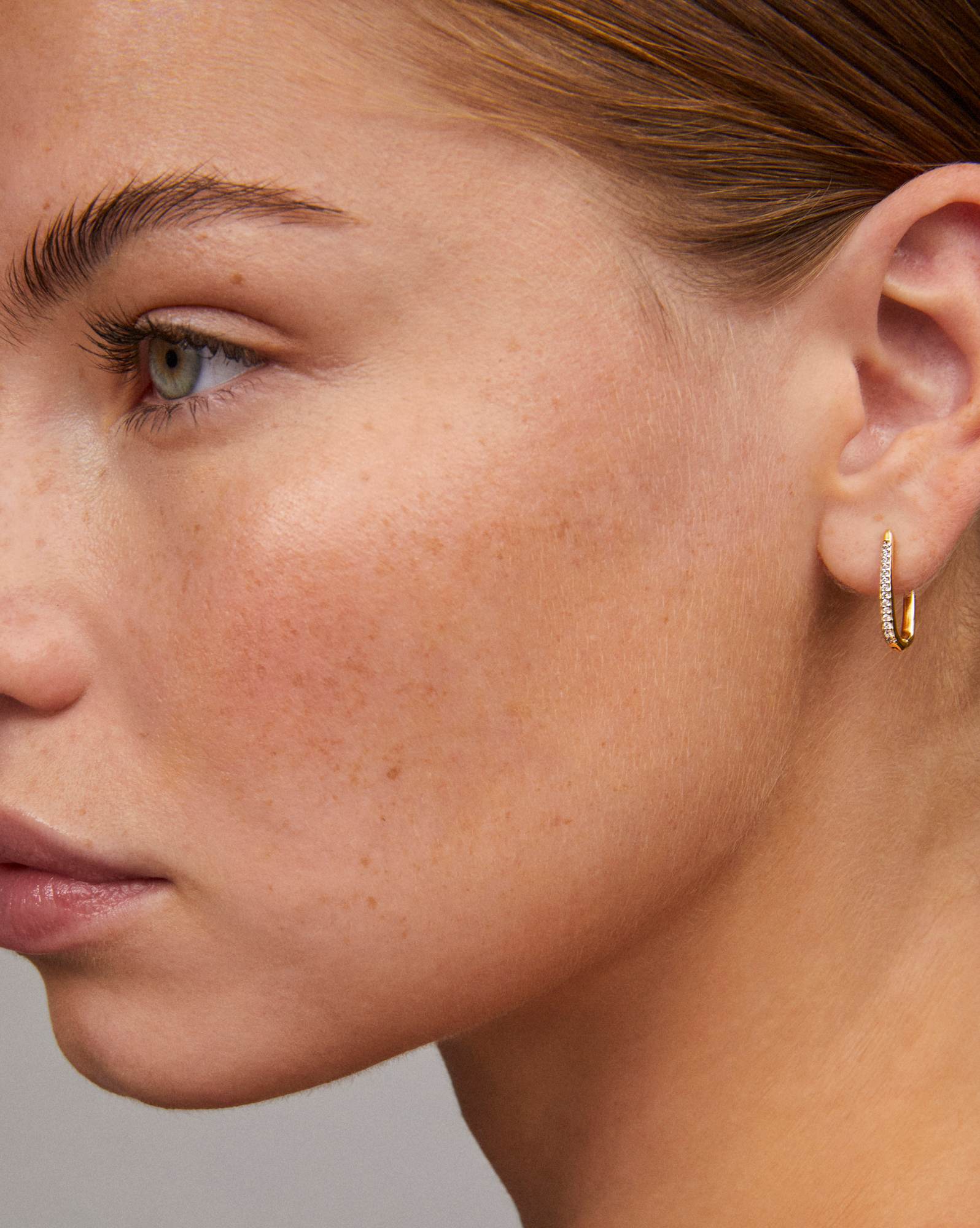 Ellen Luxe 18k Gold Vermeil Huggie Earrings in White Sapphire