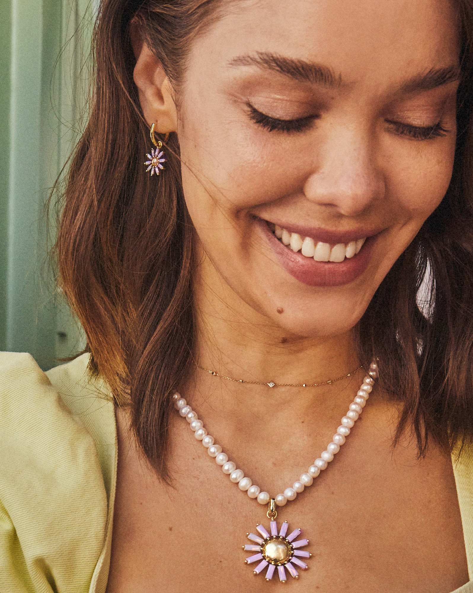 Madison Daisy Convertible Pearl Statement Necklace