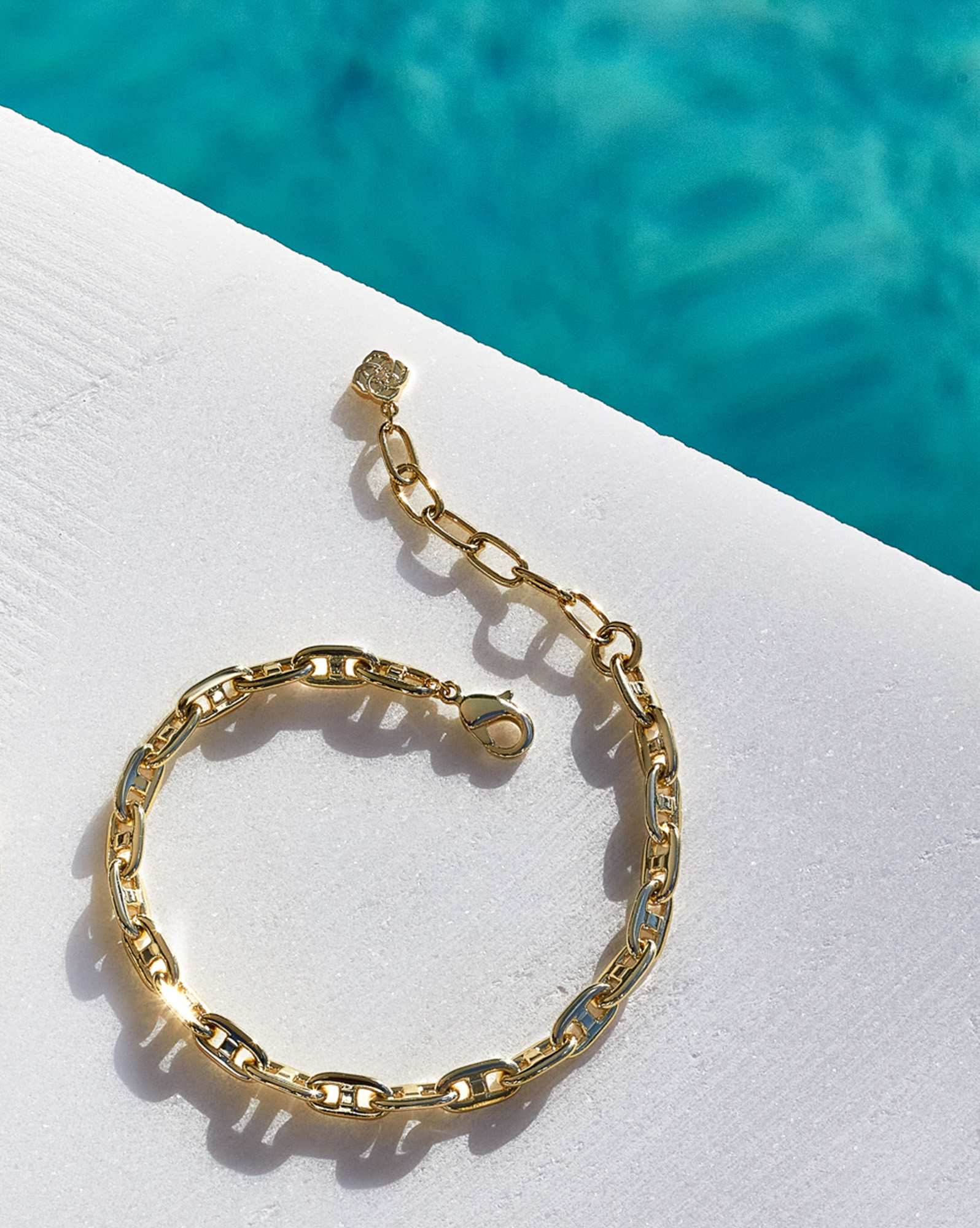 Bailey Chain Bracelet in Gold