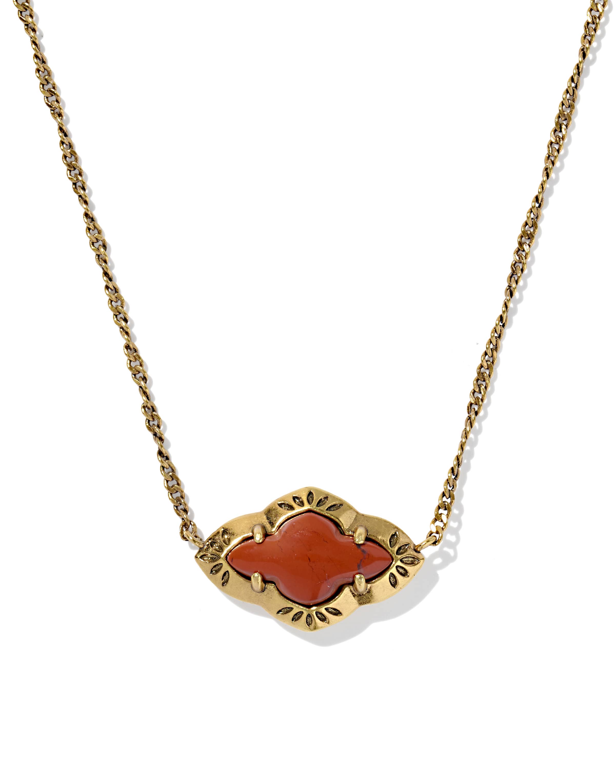 Abbie Vintage Gold Etch Frame Short Pendant Necklace