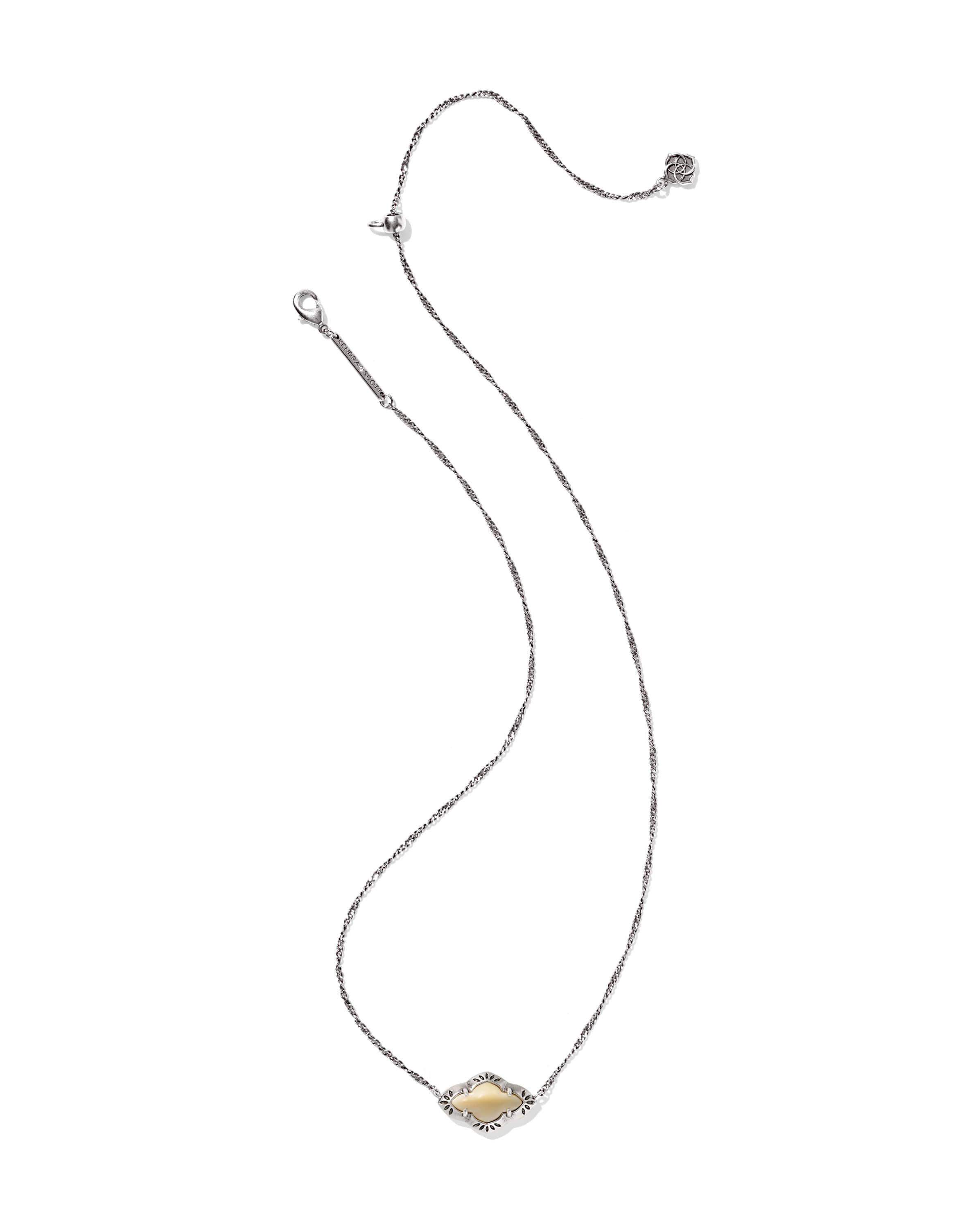 Abbie Vintage Silver Etch Frame Short Pendant Necklace