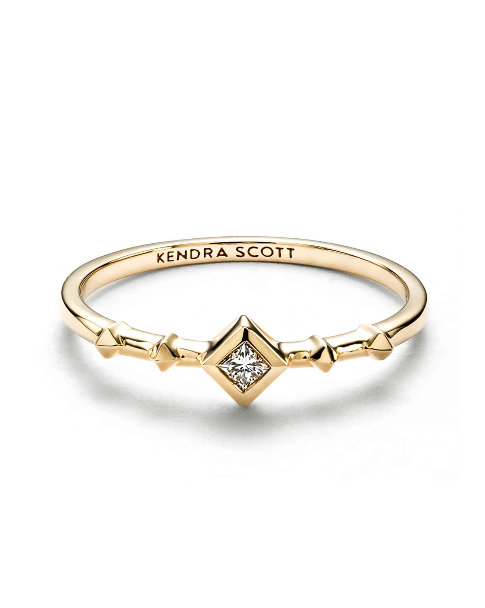 Wave Band Ring in 14k Yellow Gold