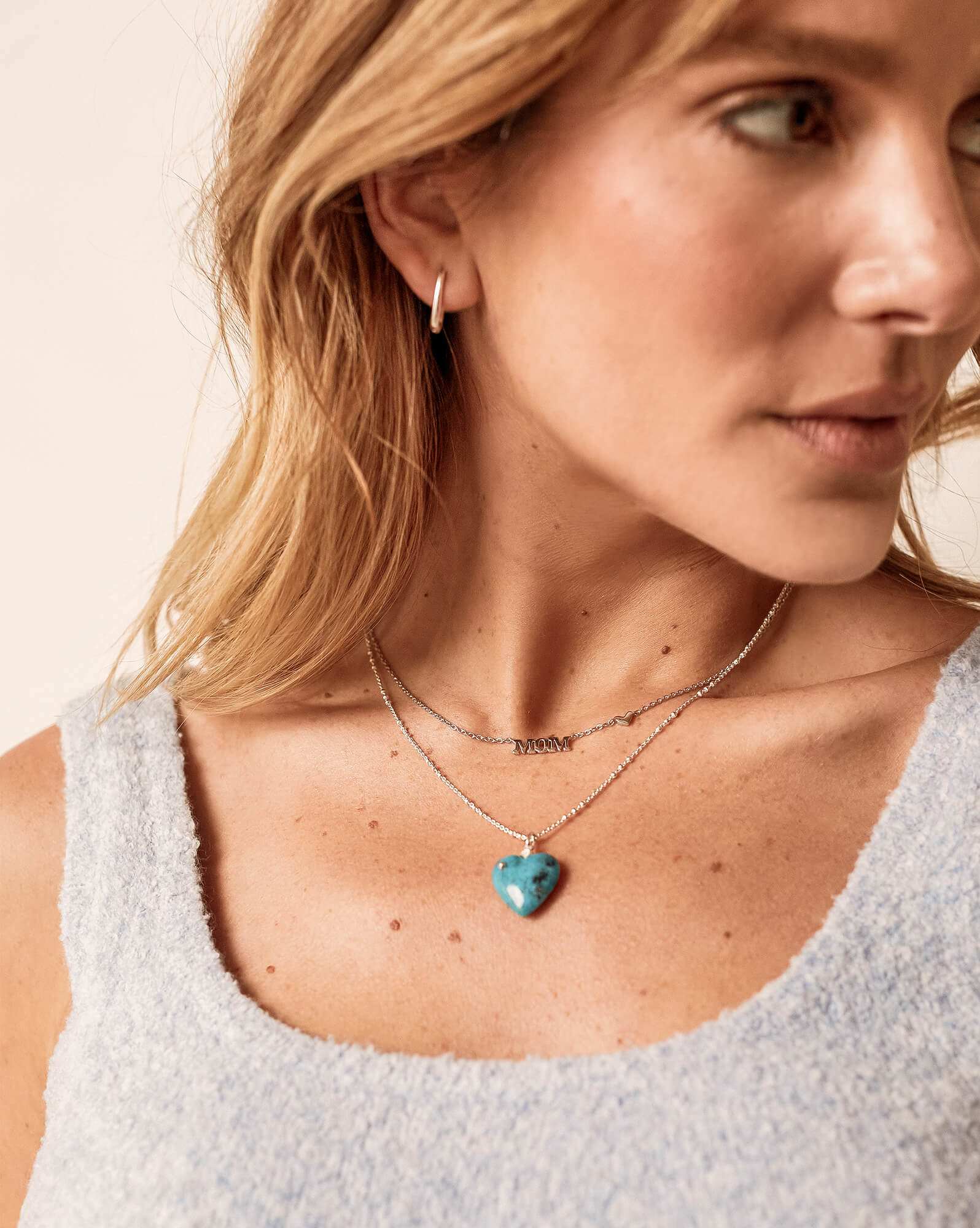 Mom Pendant Necklace