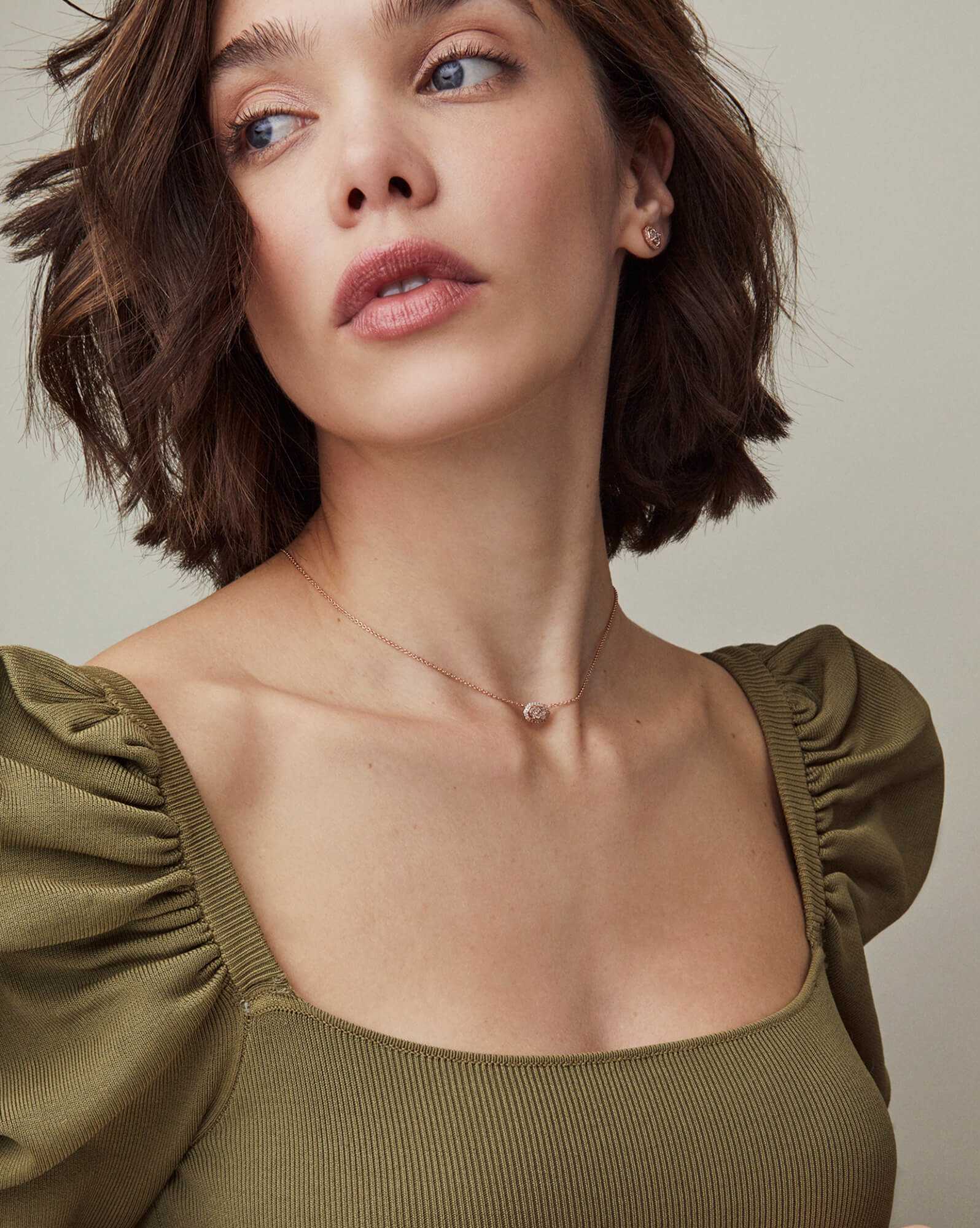 Chelsea Pendant Necklace in Rose Gold