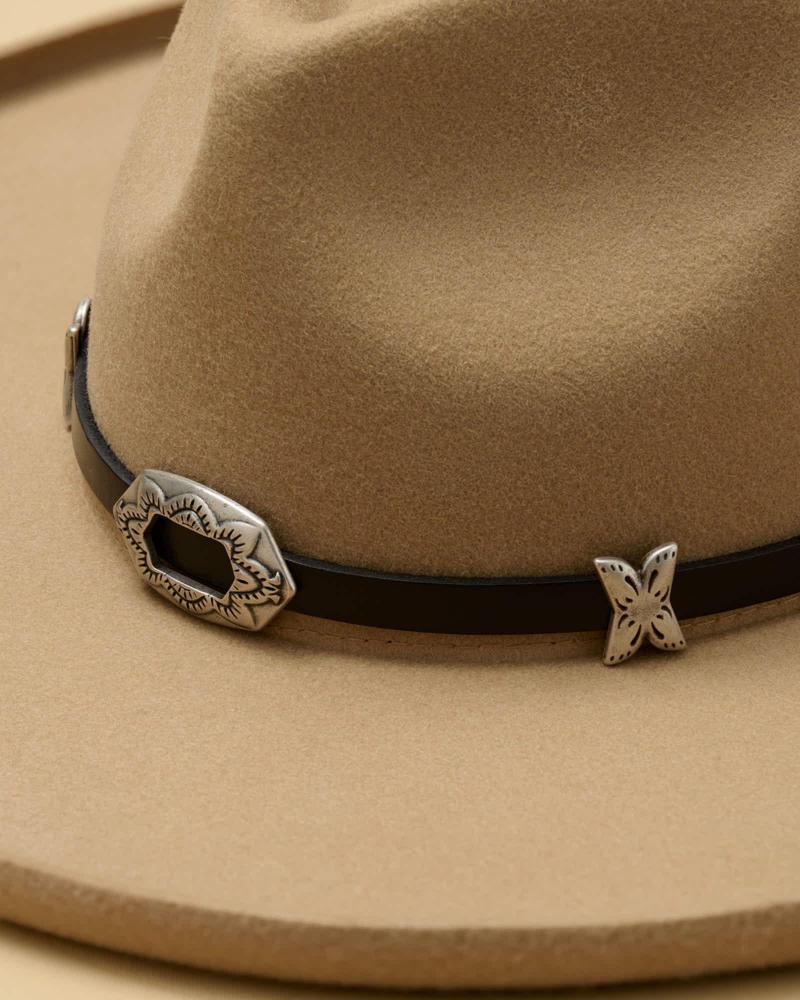 Kendra Scott Concho Style Hat Band | Leather