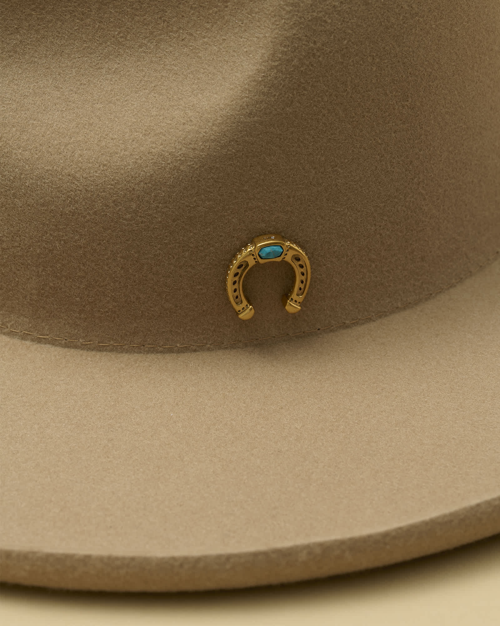 Kendra Scott Noble Horseshoe Hat P | Metal