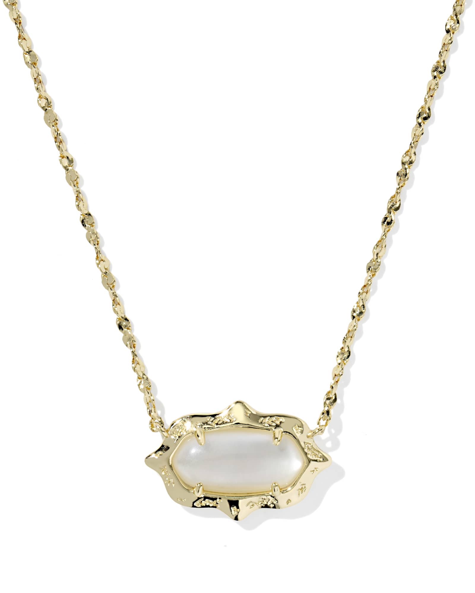 Kendra Scott Elisa Scallop Frame Gold Short Pendant Necklace | Mother Of Pearl
