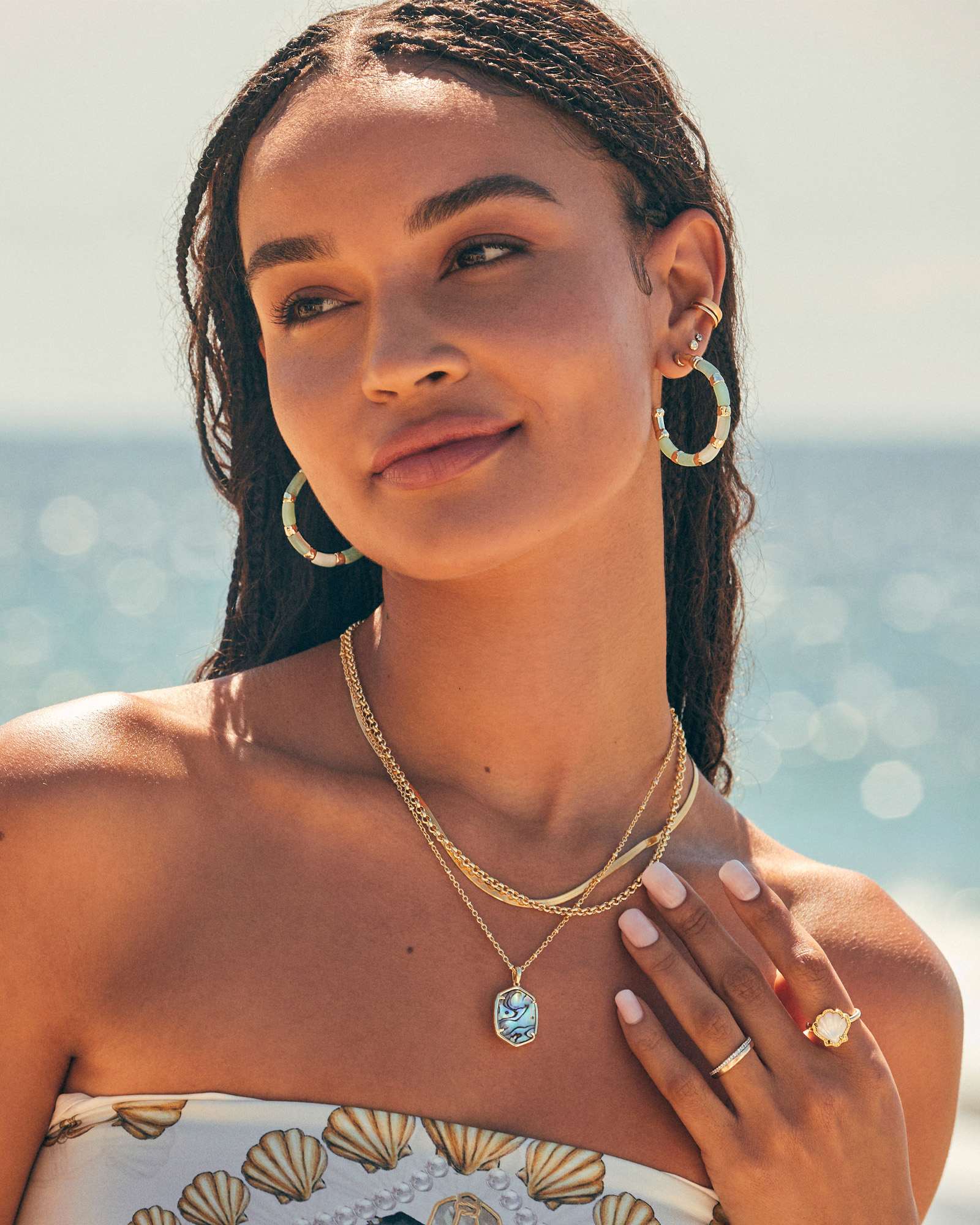 Kendra-Scott-Daphne-Coral-Frame-Multi-Strand-Necklace-Abalone-Gold-00