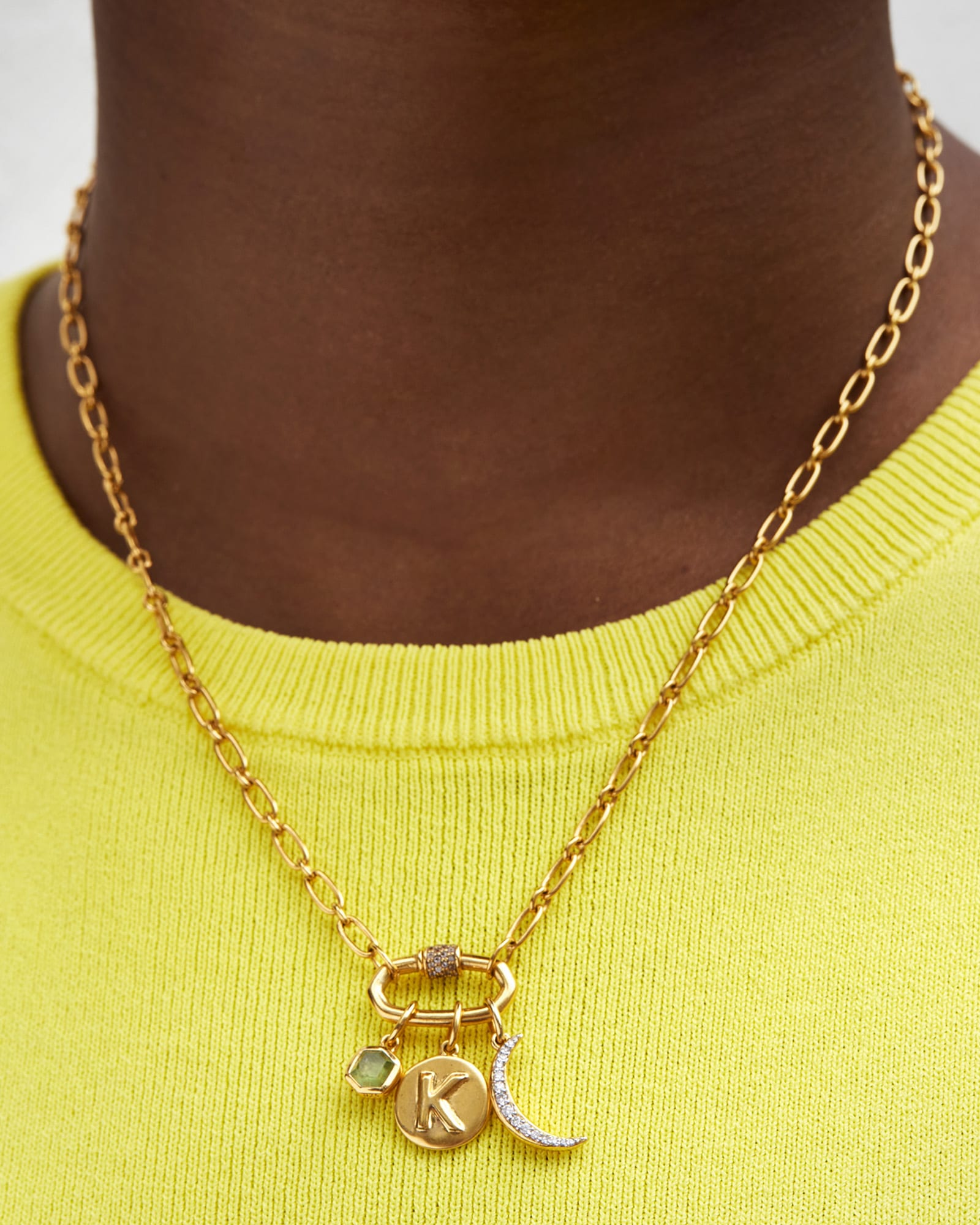 Kendra-Scott-Cresecent-Moon-Charm-White-Diamond-Gold-Vermeil-00