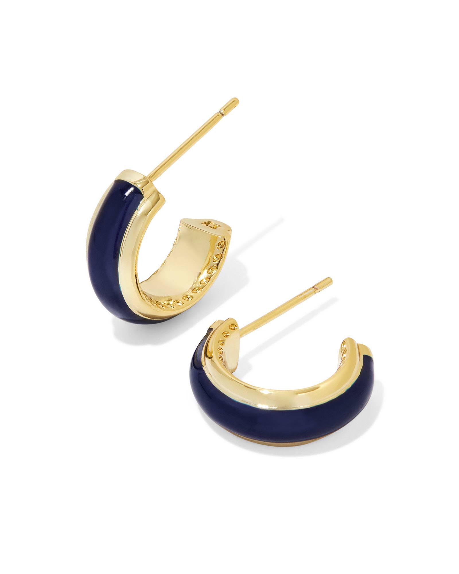 Kendra Scott Ainsley Gold Huggie Earrings in Navy | Enamel