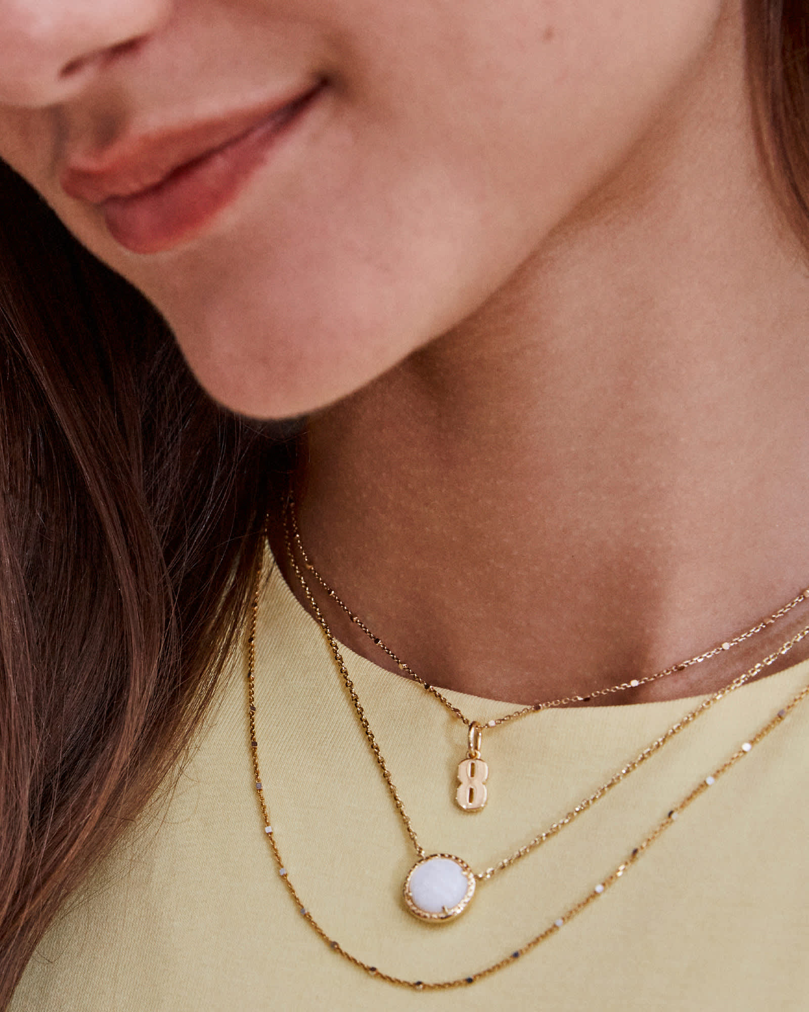 Kendra-Scott-Metal-8-Number-Charm-Gold-Vermeil-01