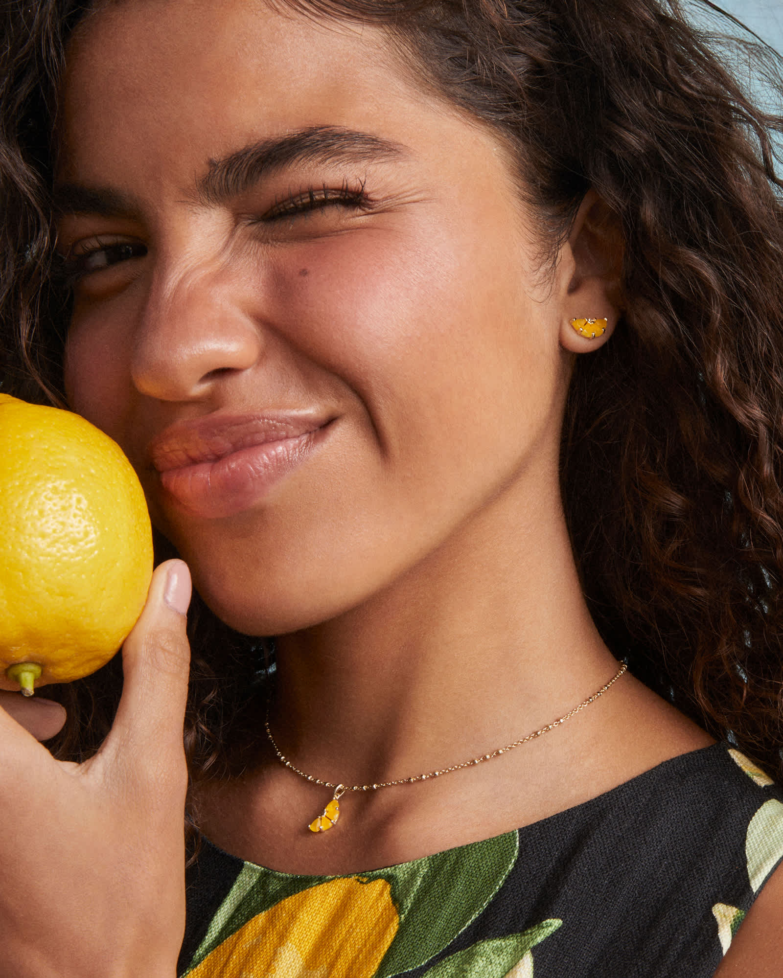 Kendra-Scott-Lemon-Short-Pendant-Necklace-Lemon-Mix-Gold-00
