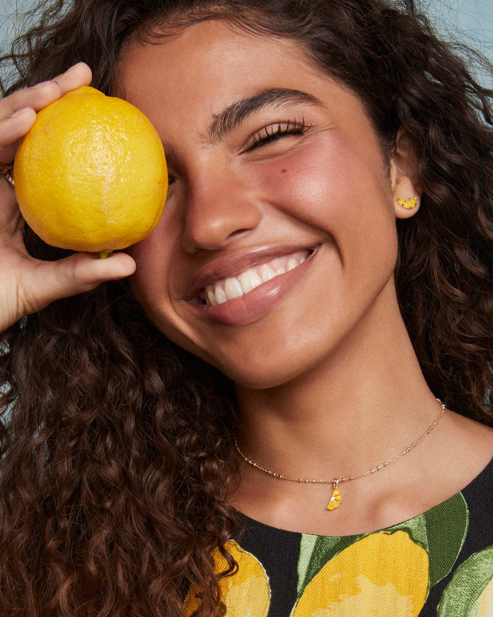 Kendra-Scott-Lemon-Short-Pendant-Necklace-Lemon-Mix-Gold-01