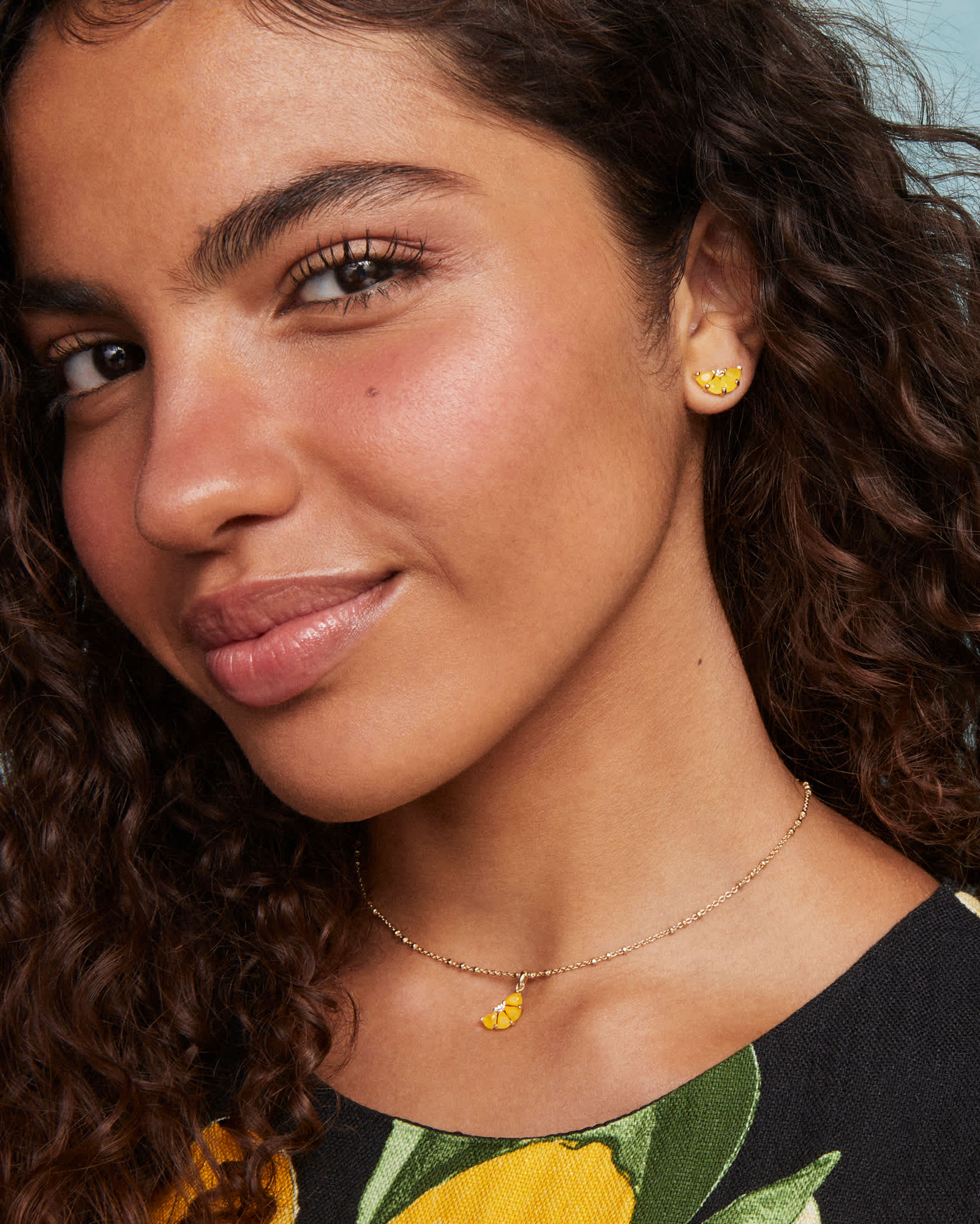 Kendra-Scott-Lemon-Stud-Earrings-Lemon-Mix-Gold-01