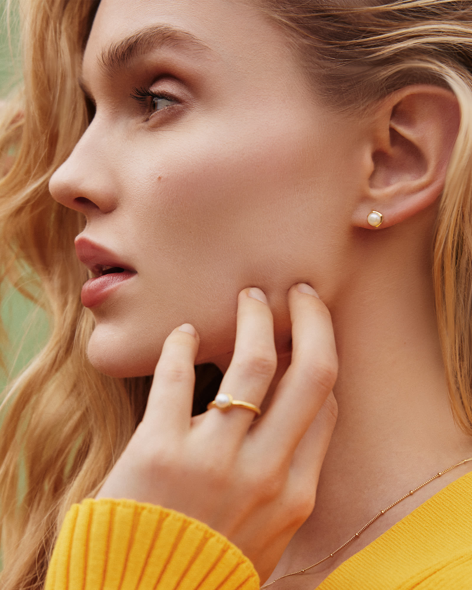 Kendra-Scott-Davie-Pearl-Band-RIng-Gold-Vermeil-00