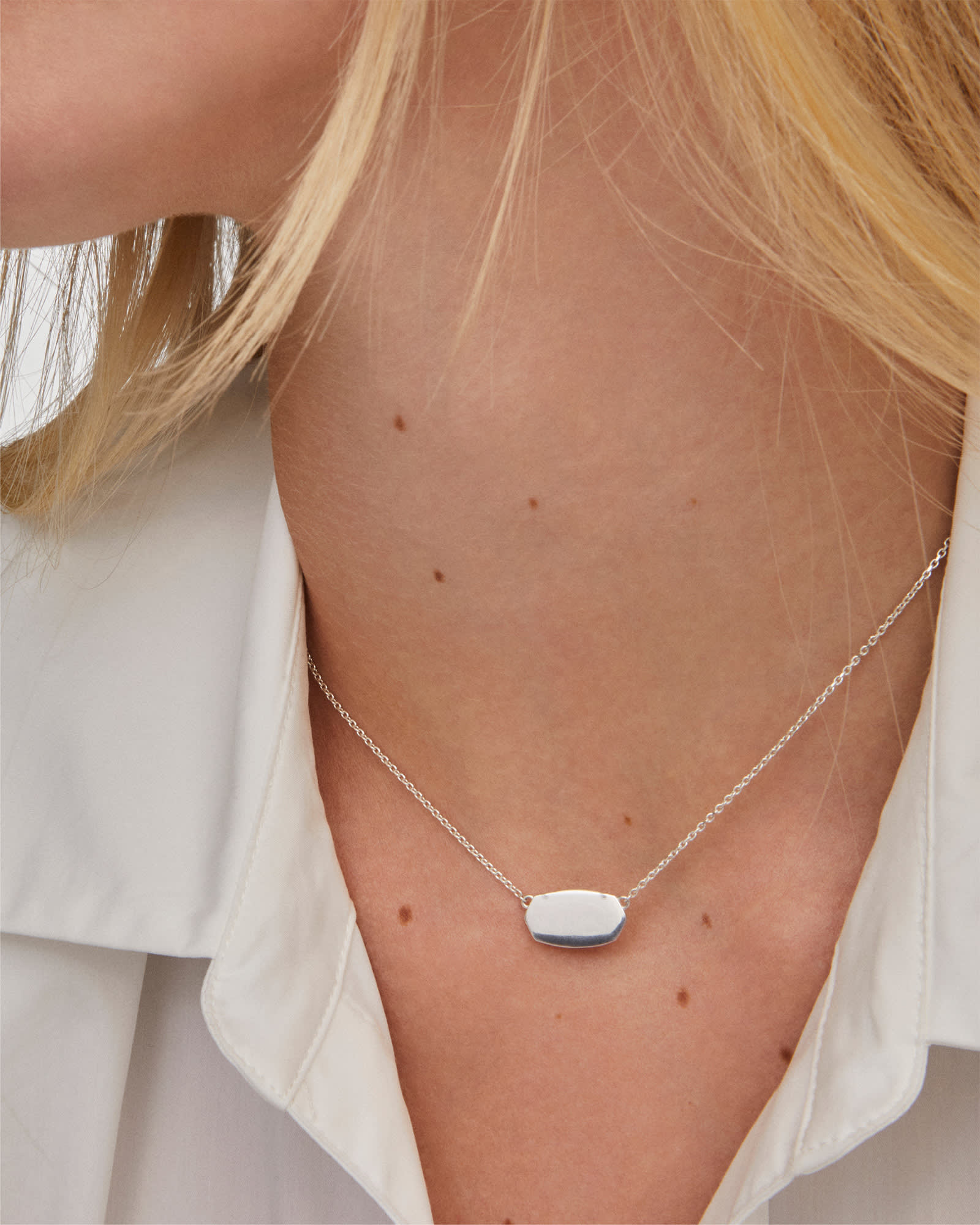 Kendra-Scott-Elisa-Pendant-Necklace-Sterling-Silver-01