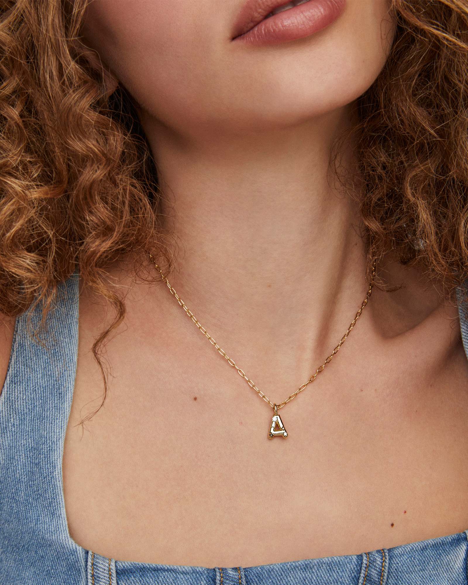 Kendra-Scott-Crystal-Letter-A-Pendant-Necklace-White-Crystal-Gold-01