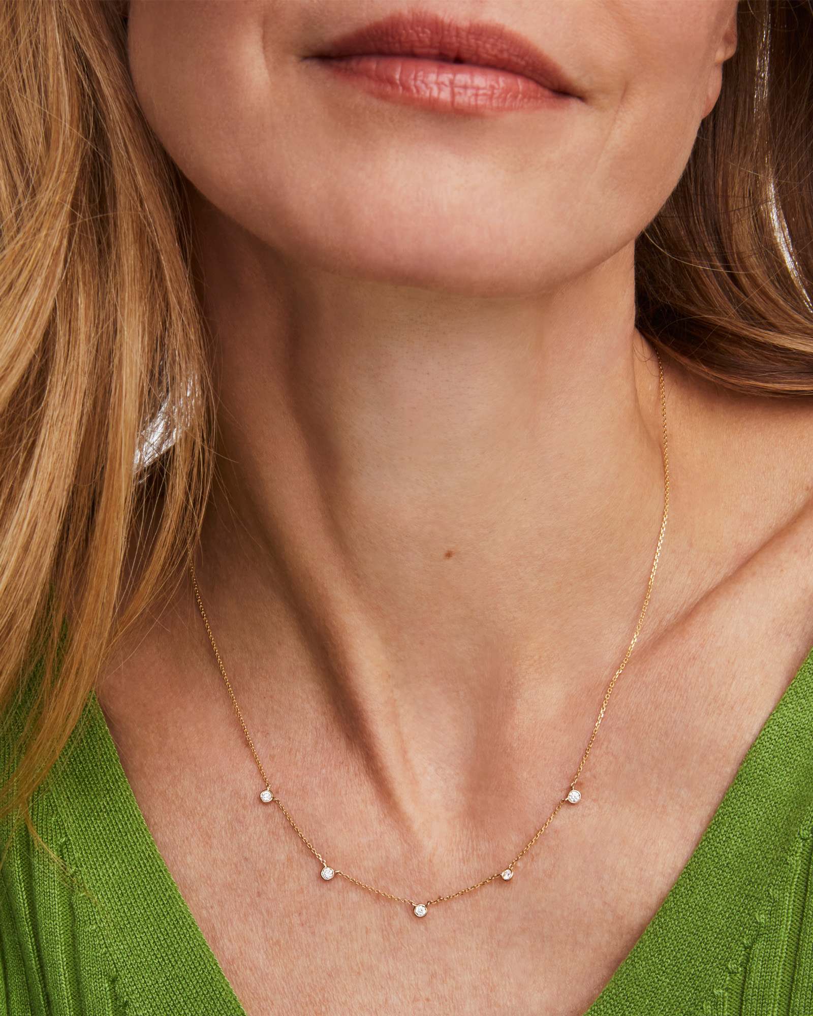 Kendra-Scott-Audrey-Strand-Necklace-White-Diamond-Yellow-Gold-01