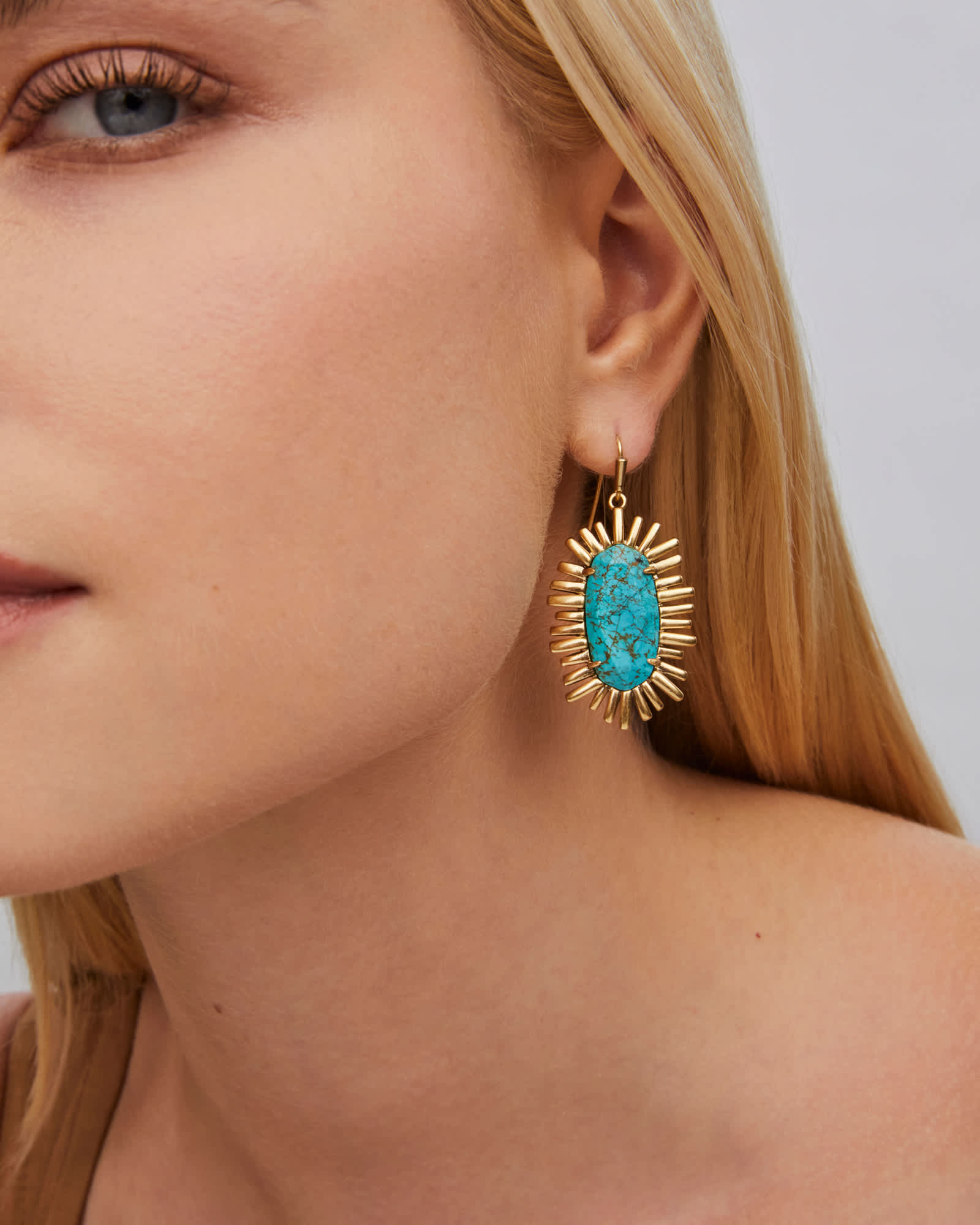 Kendra-Scott-Mariah-Drop-Earrings-Varigated-Turquoise-Magnesite-Gold-01