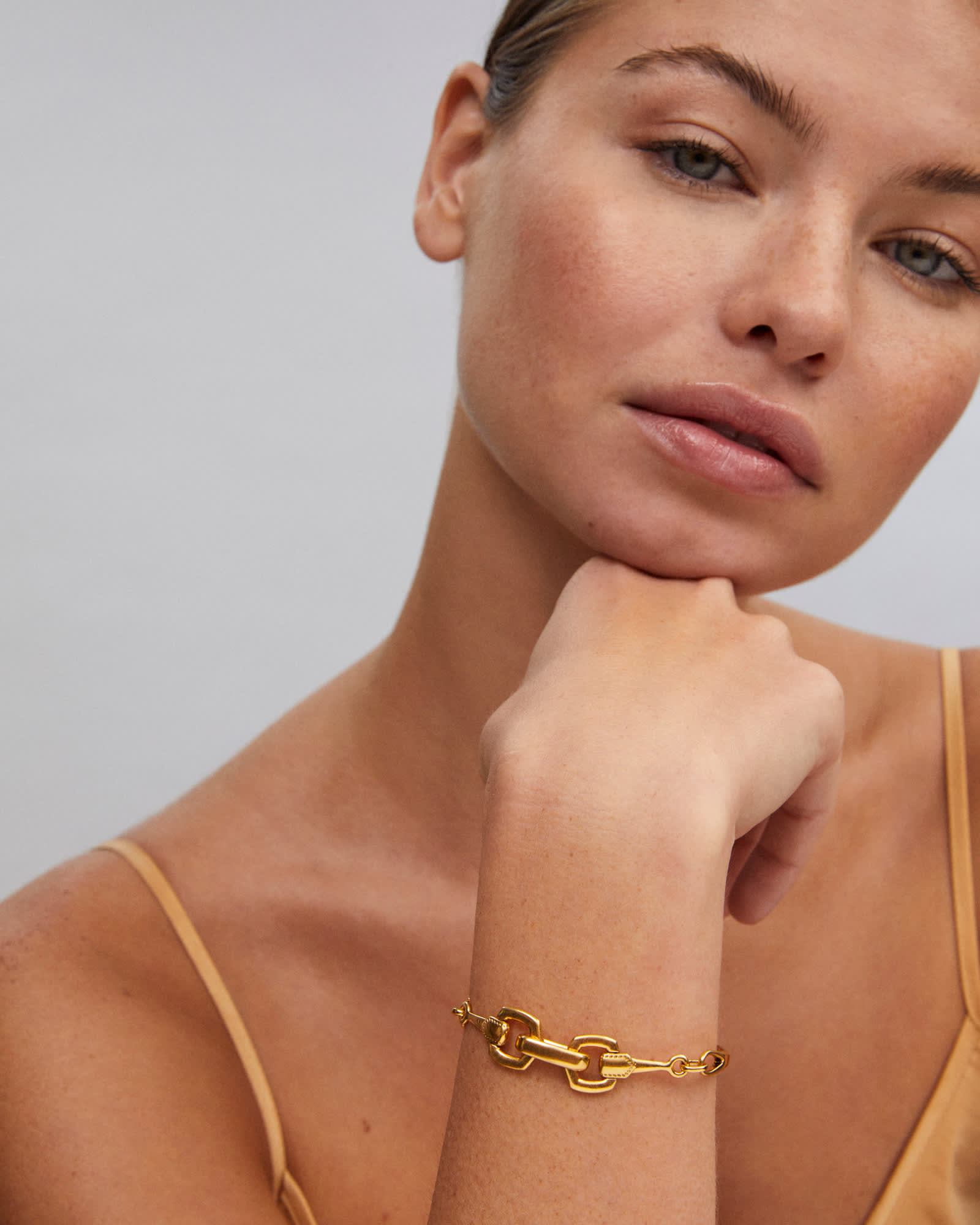Kendra-Scott-Beau-Link-Bracelet-Vintage-Gold-00