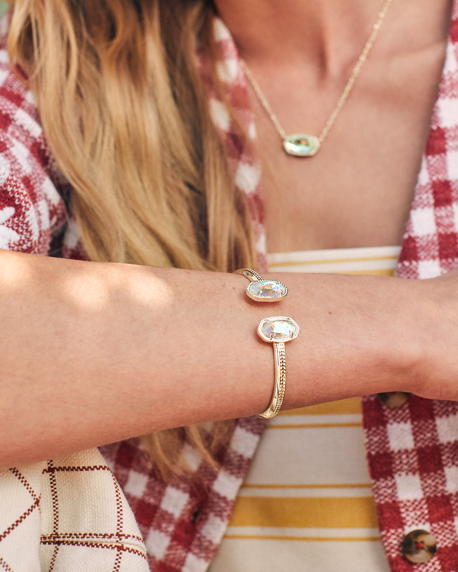 kendra-scott-elton-gold-cuff-bracelet-dichroic-glass